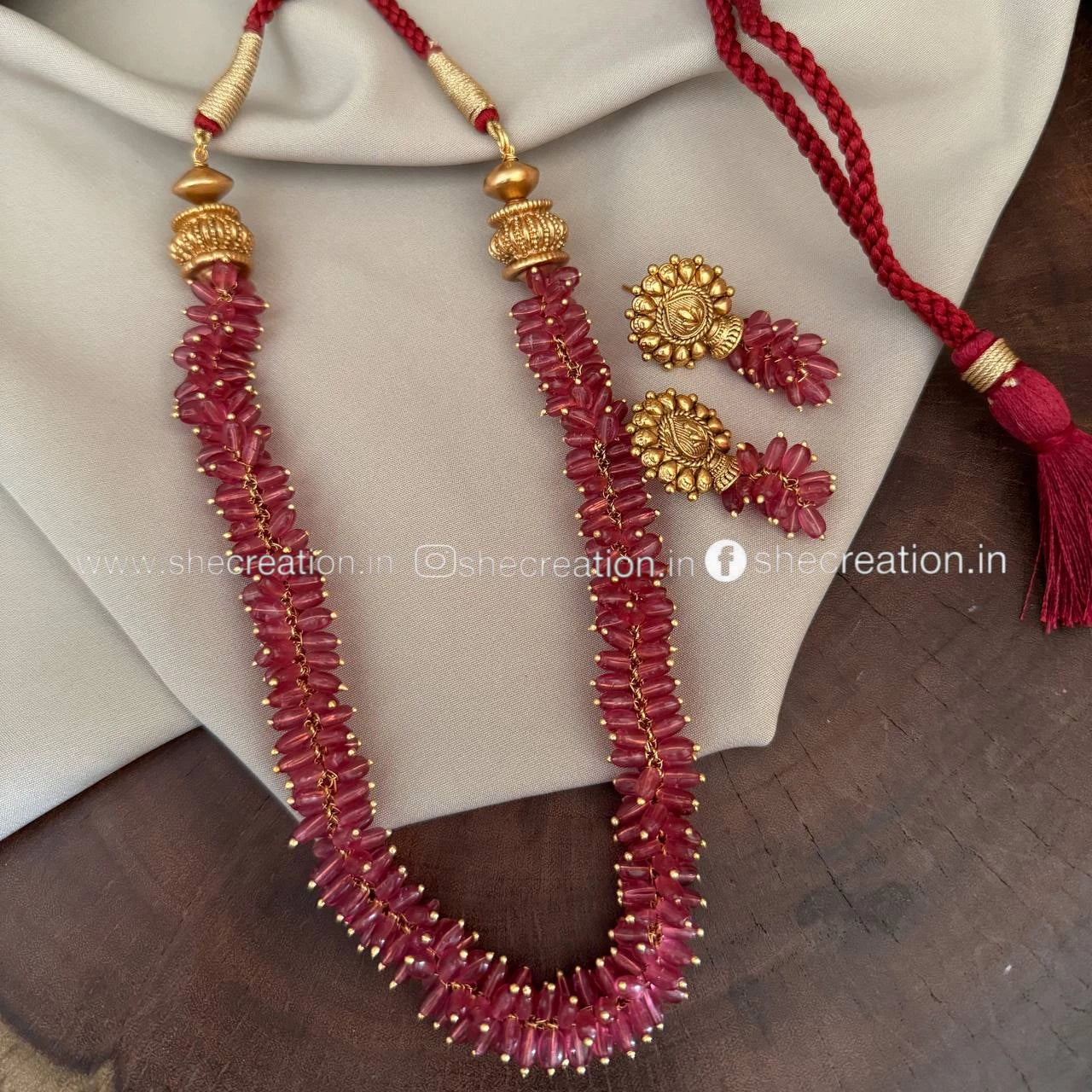 Antique Necklace AN137