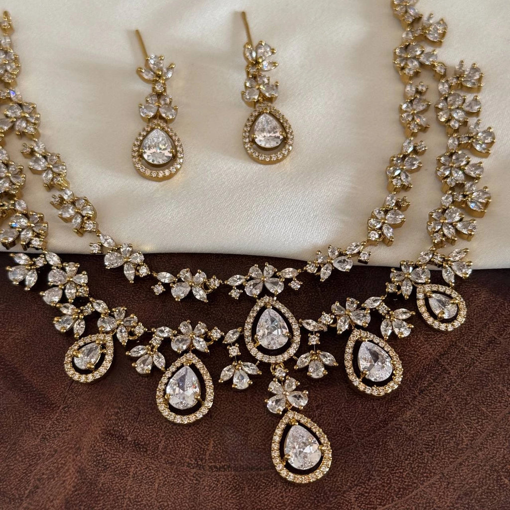 Antique Necklace AN161