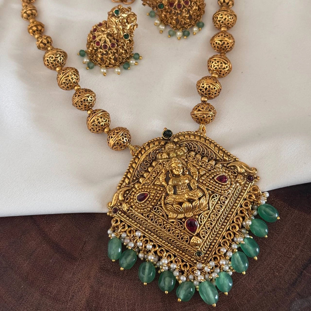 Antique Necklace AN166