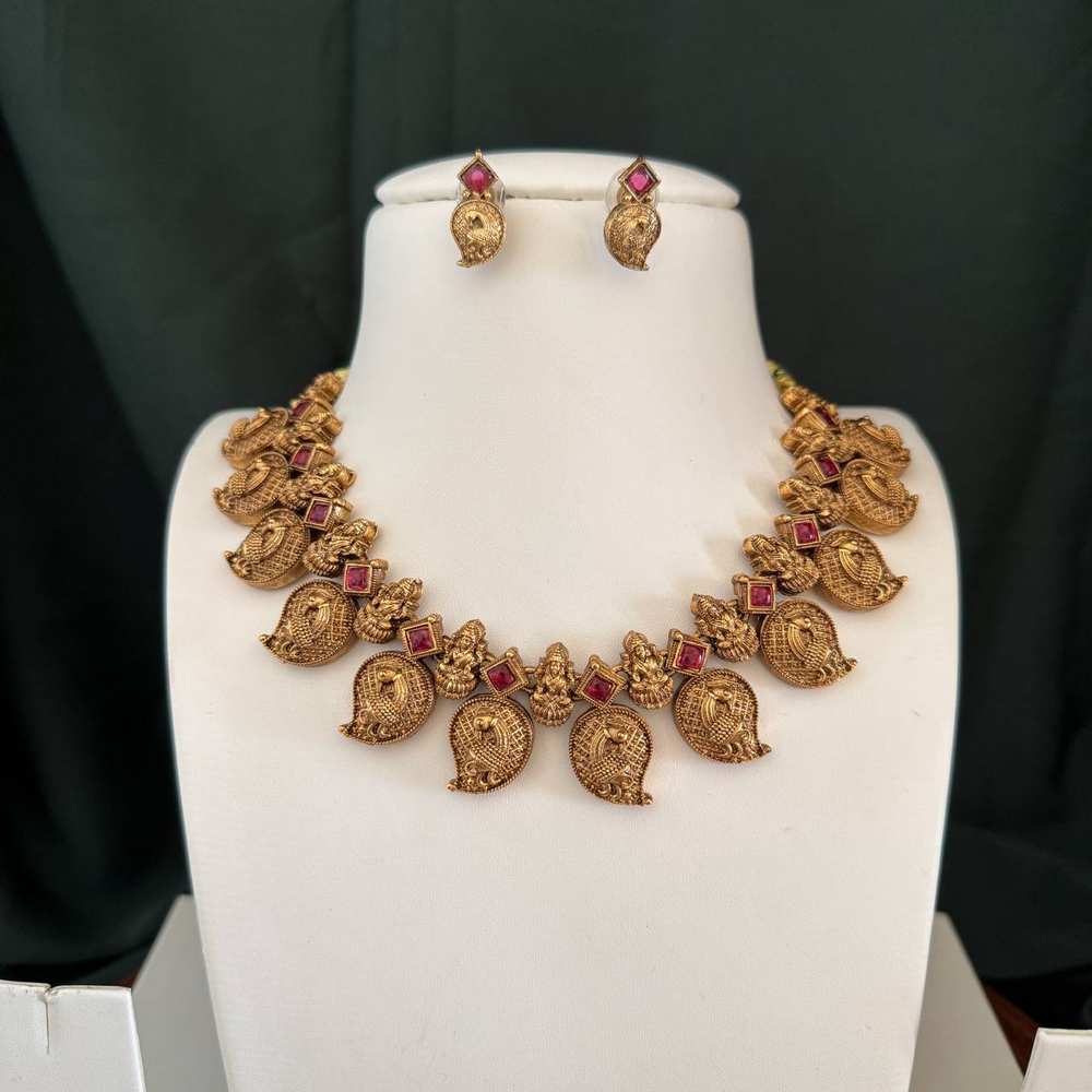 Antique Necklace AN180