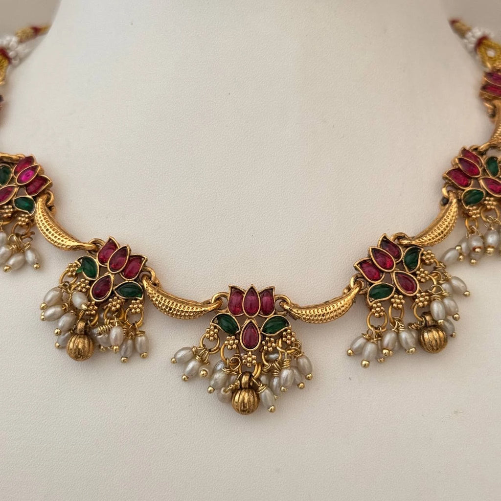 Antique Necklace AN181