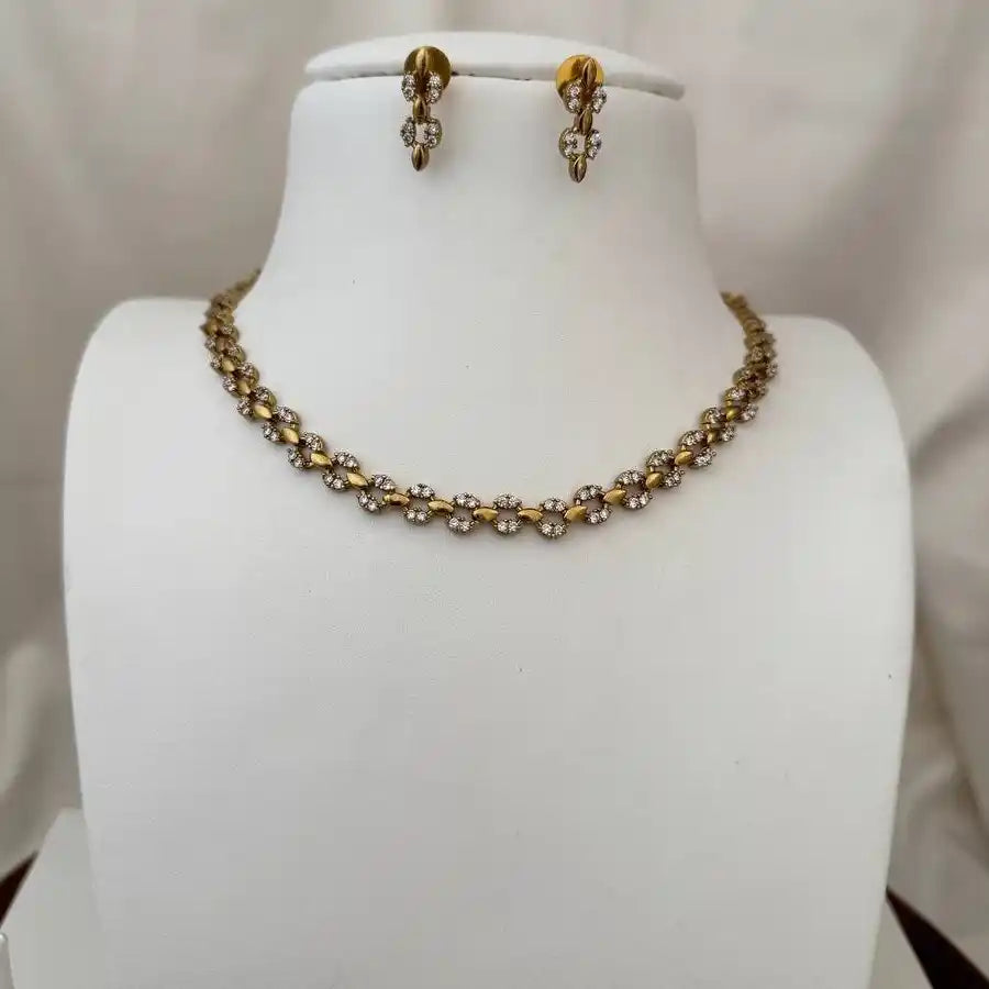Antique Necklace AN182