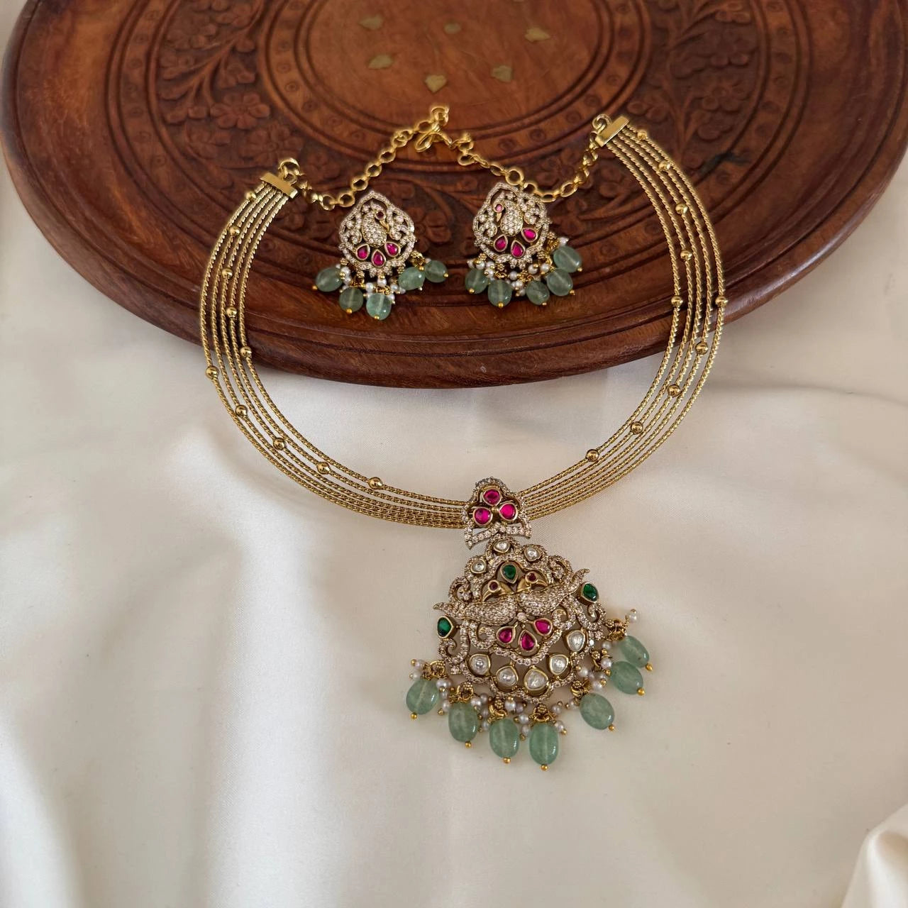 Antique Necklace AN189