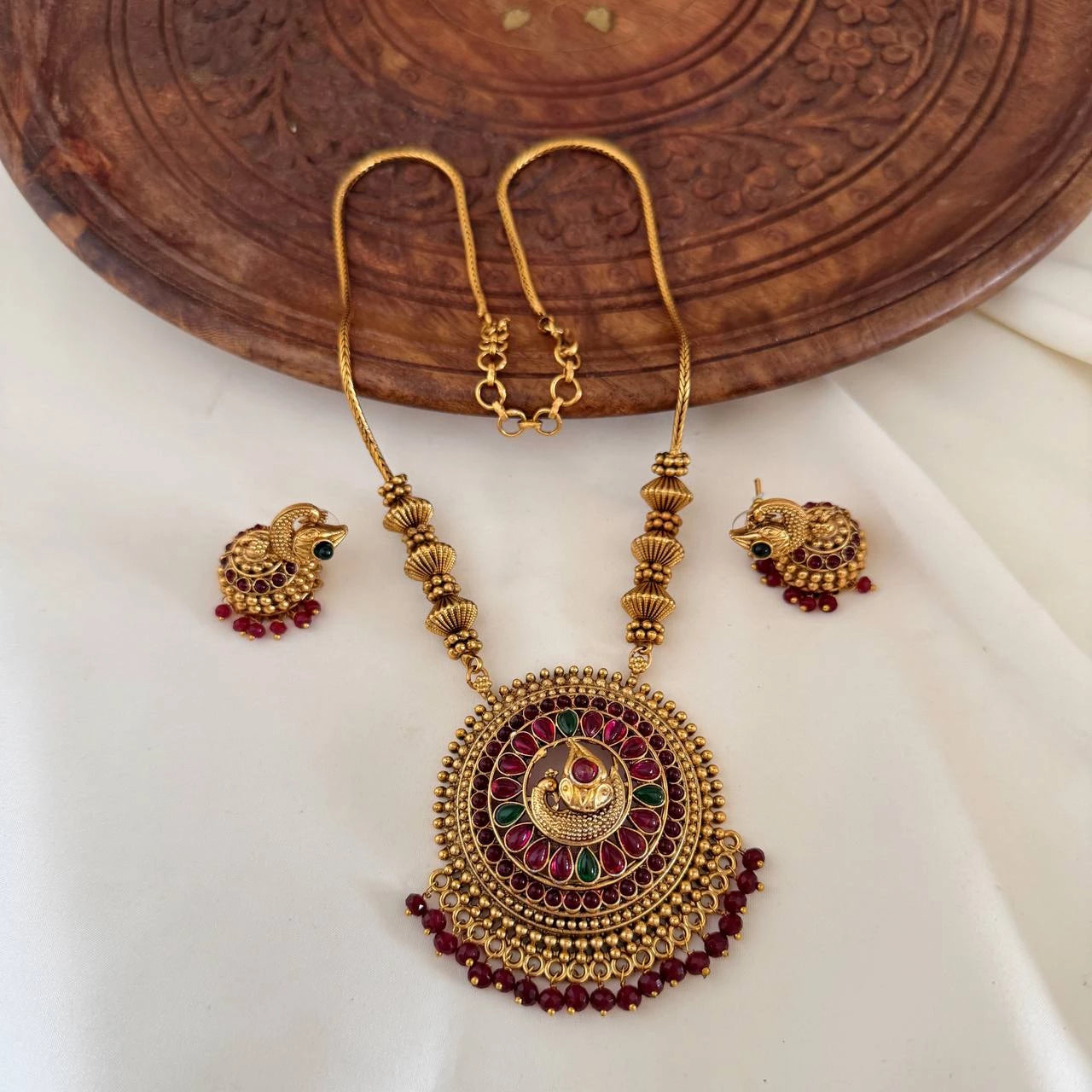 Antique Necklace AN199
