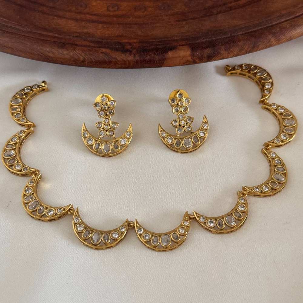 Antique Necklace AN210