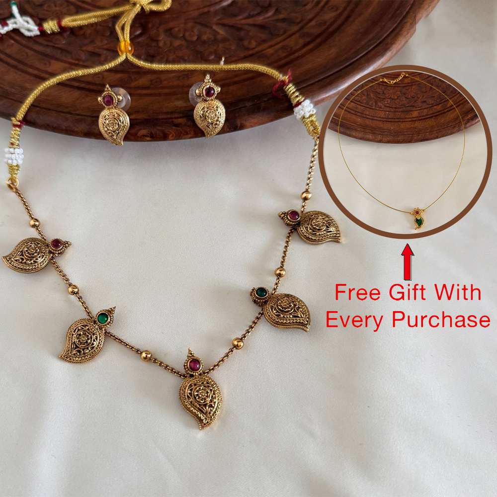 Antique Necklace AN212