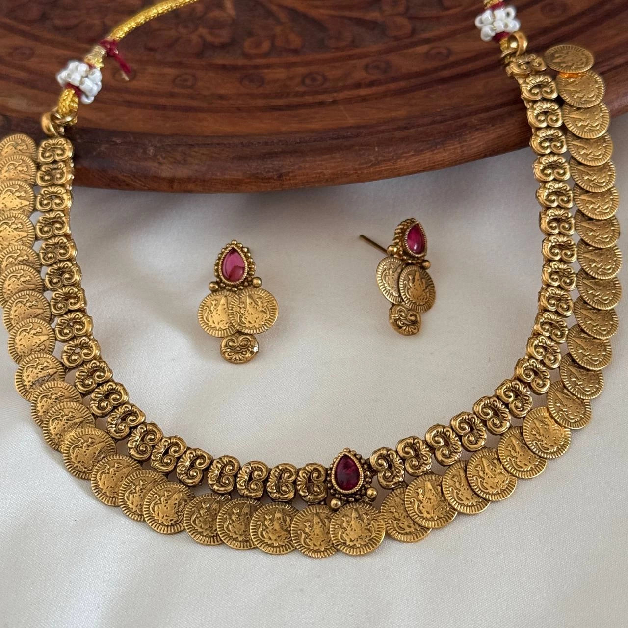 Antique Necklace AN214