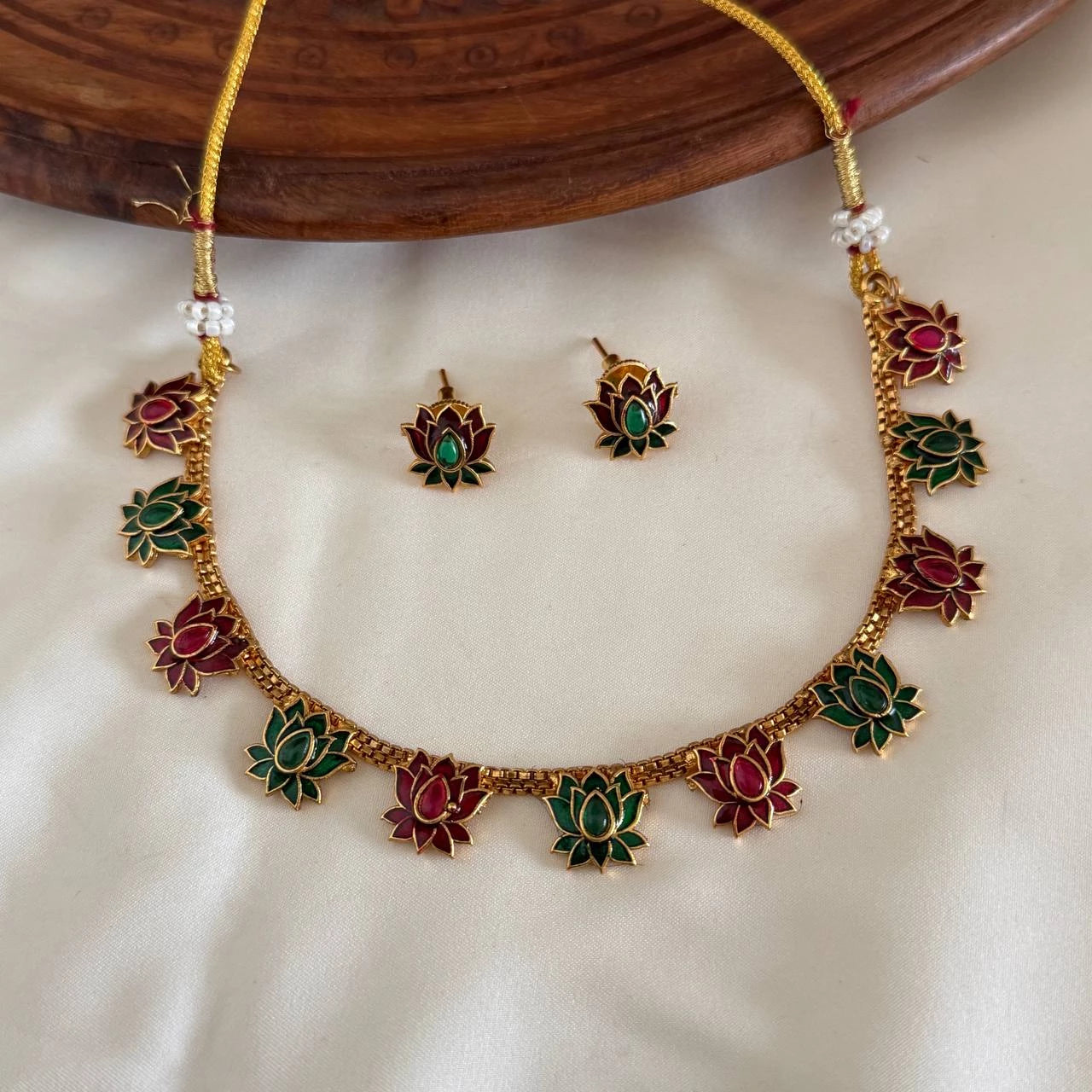 Antique Necklace AN215