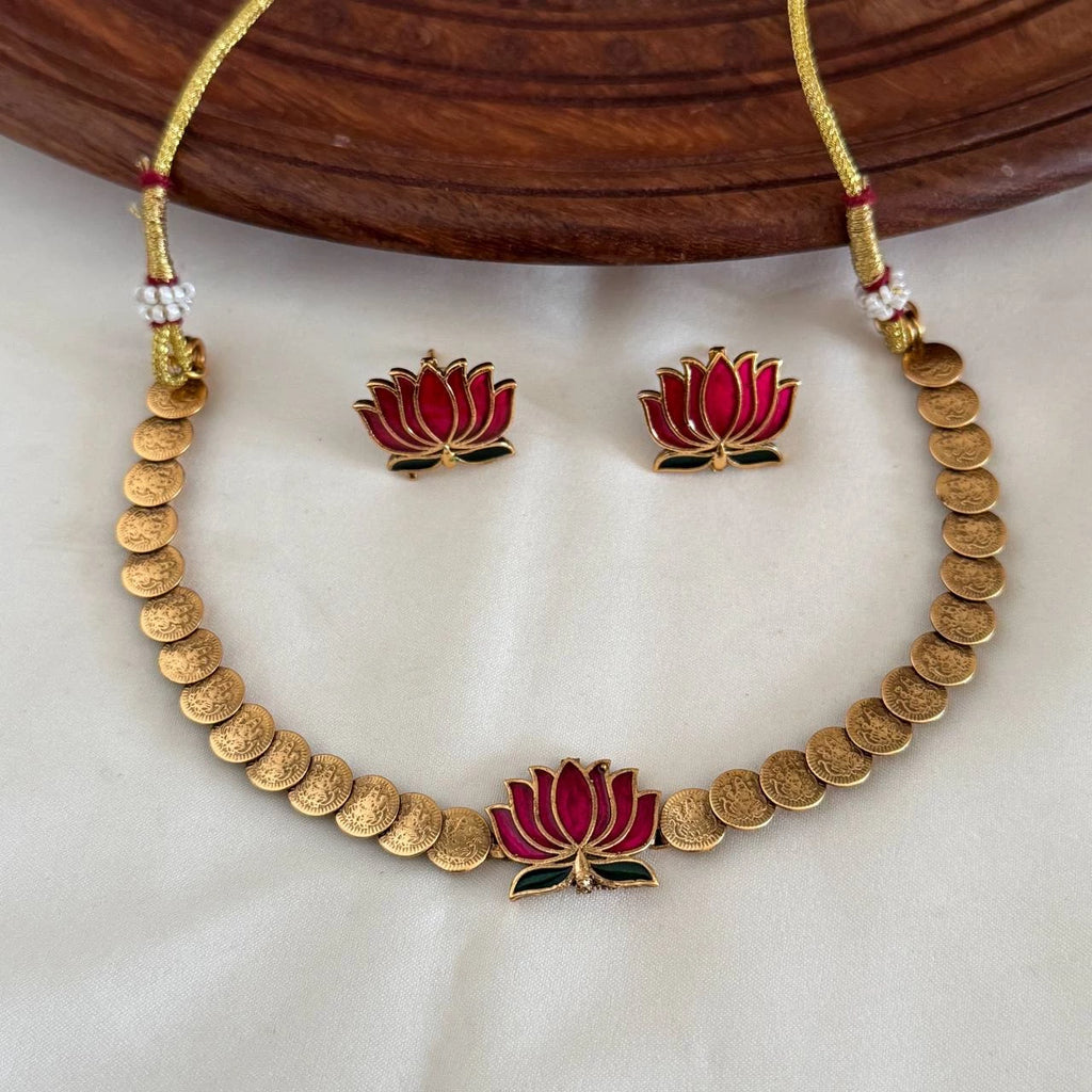 Antique Necklace AN216