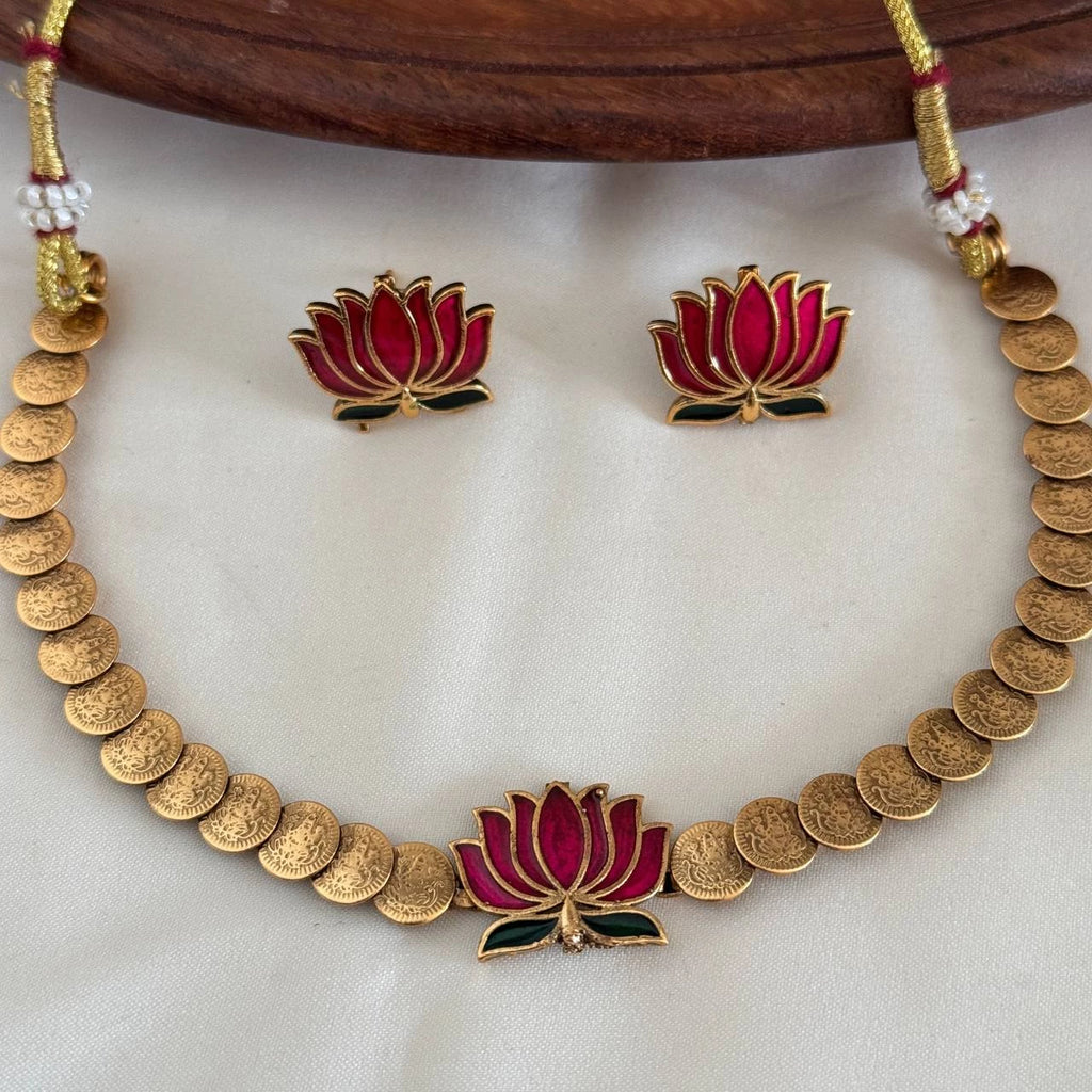 Antique Necklace AN216