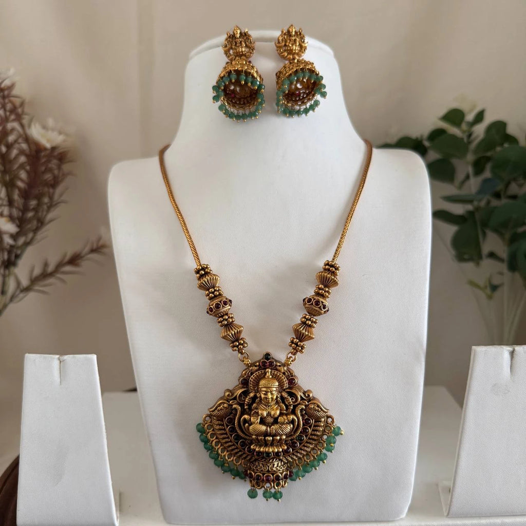 Antique Necklace AN218