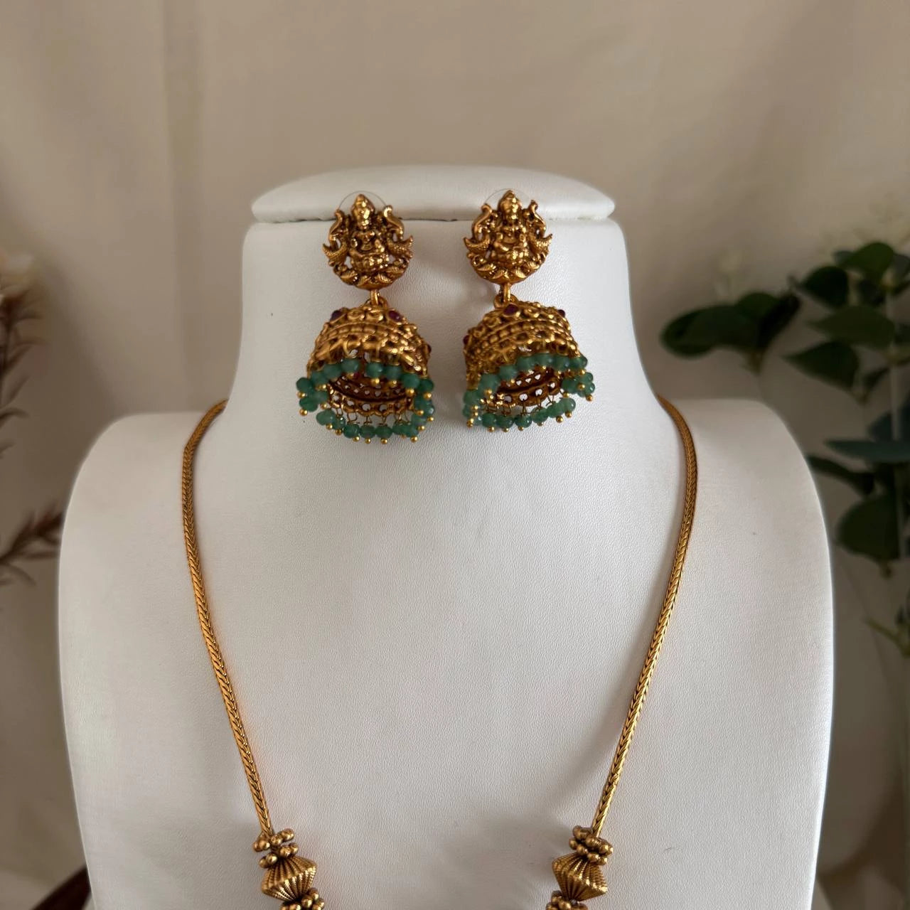 Antique Necklace AN218