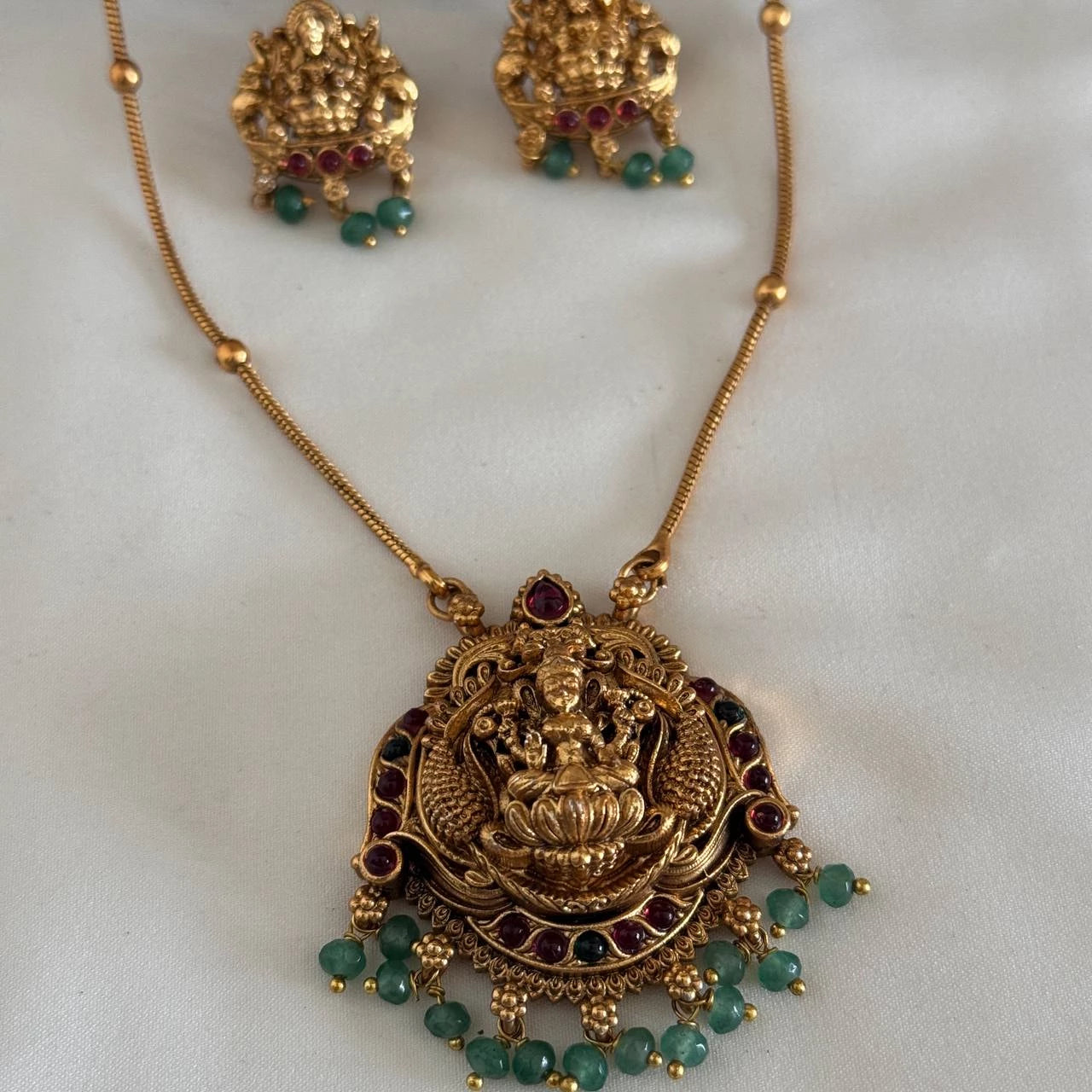 Antique Necklace AN222