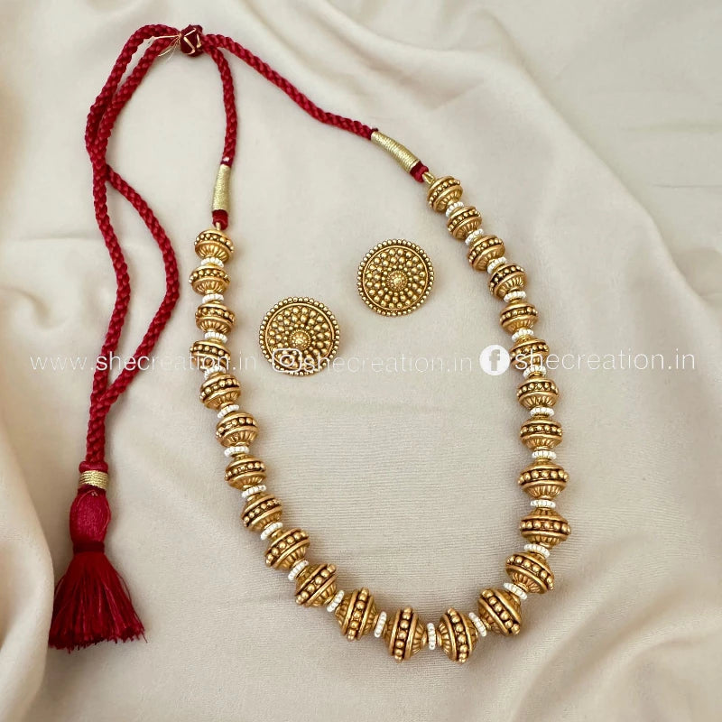 Antique Necklace AN32