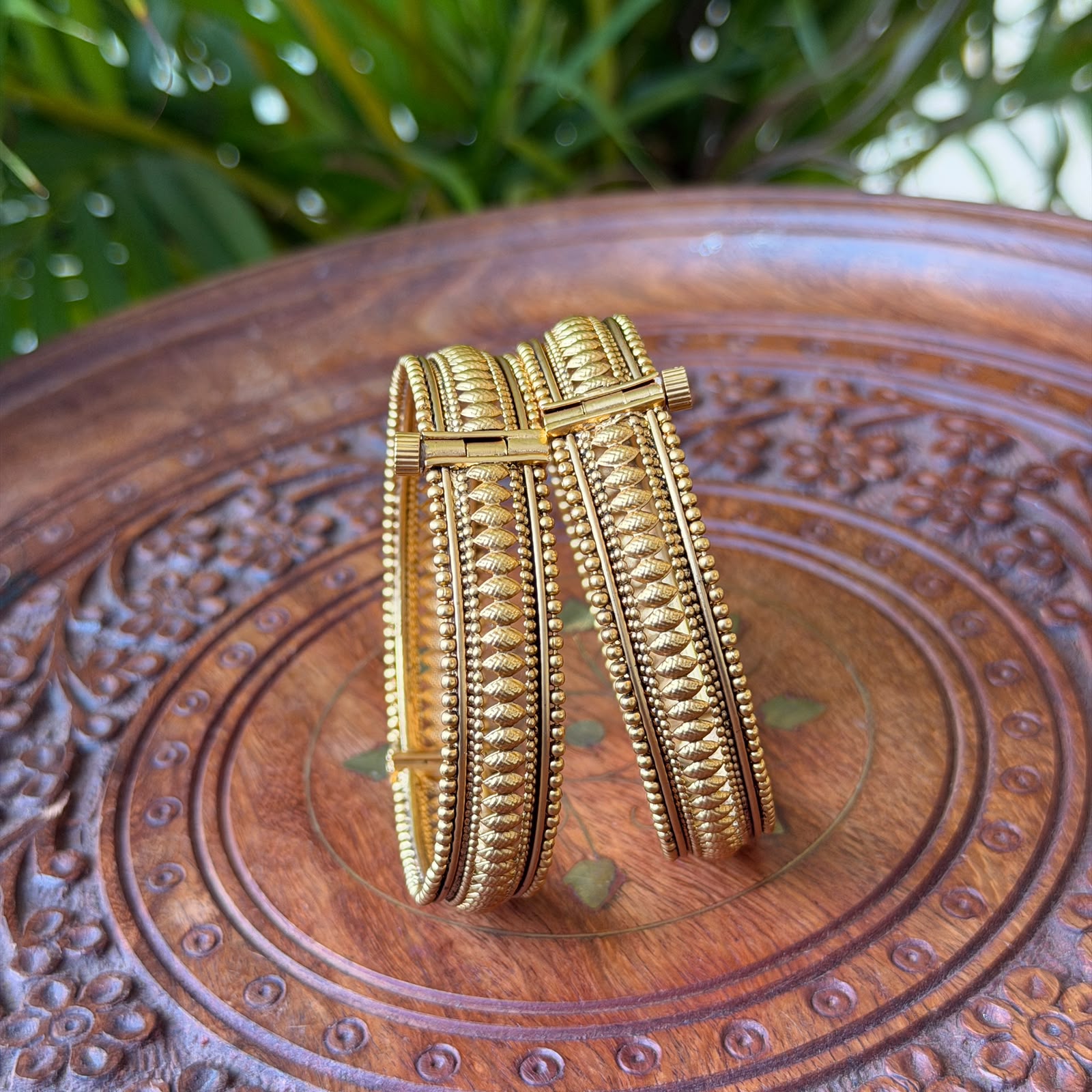 Antique Bangle AB68