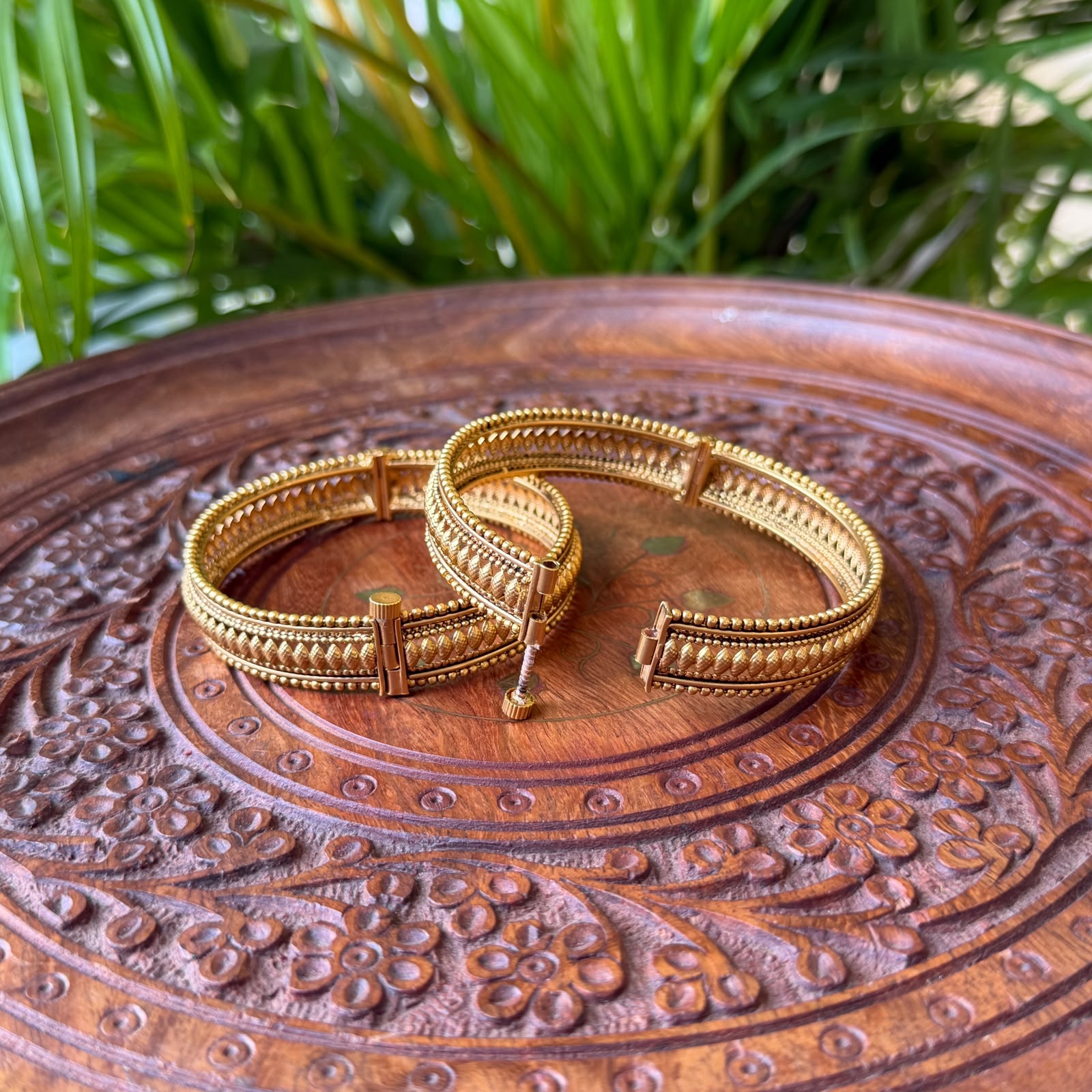 Antique Bangle AB68