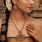 Antique Necklace AN239
