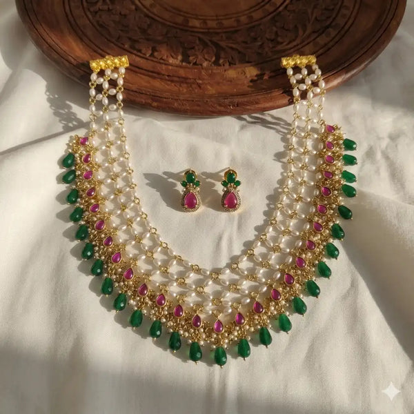 Jadau Kundan