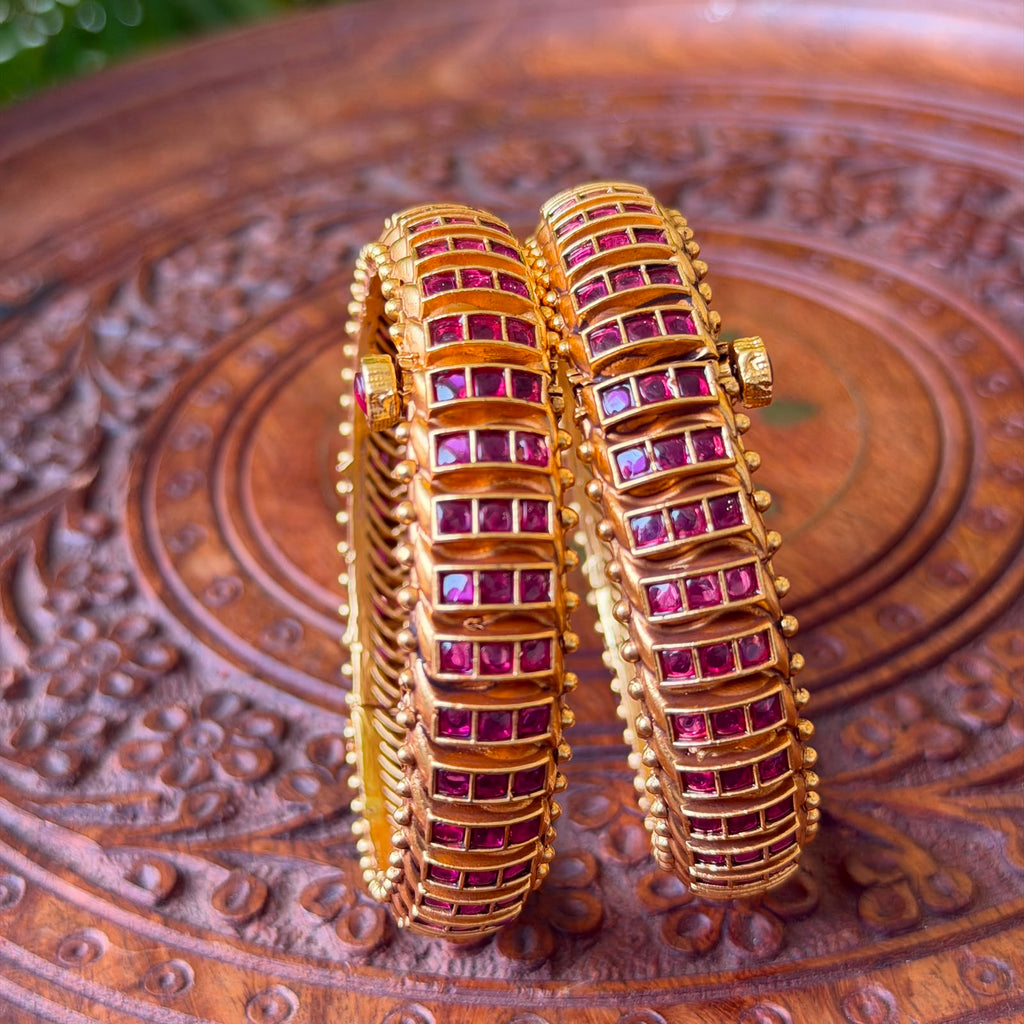 Jadau Kundan  Antique Bangle AB69