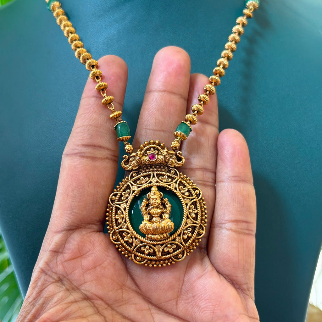 Jadau Stone Pendent Set AN271