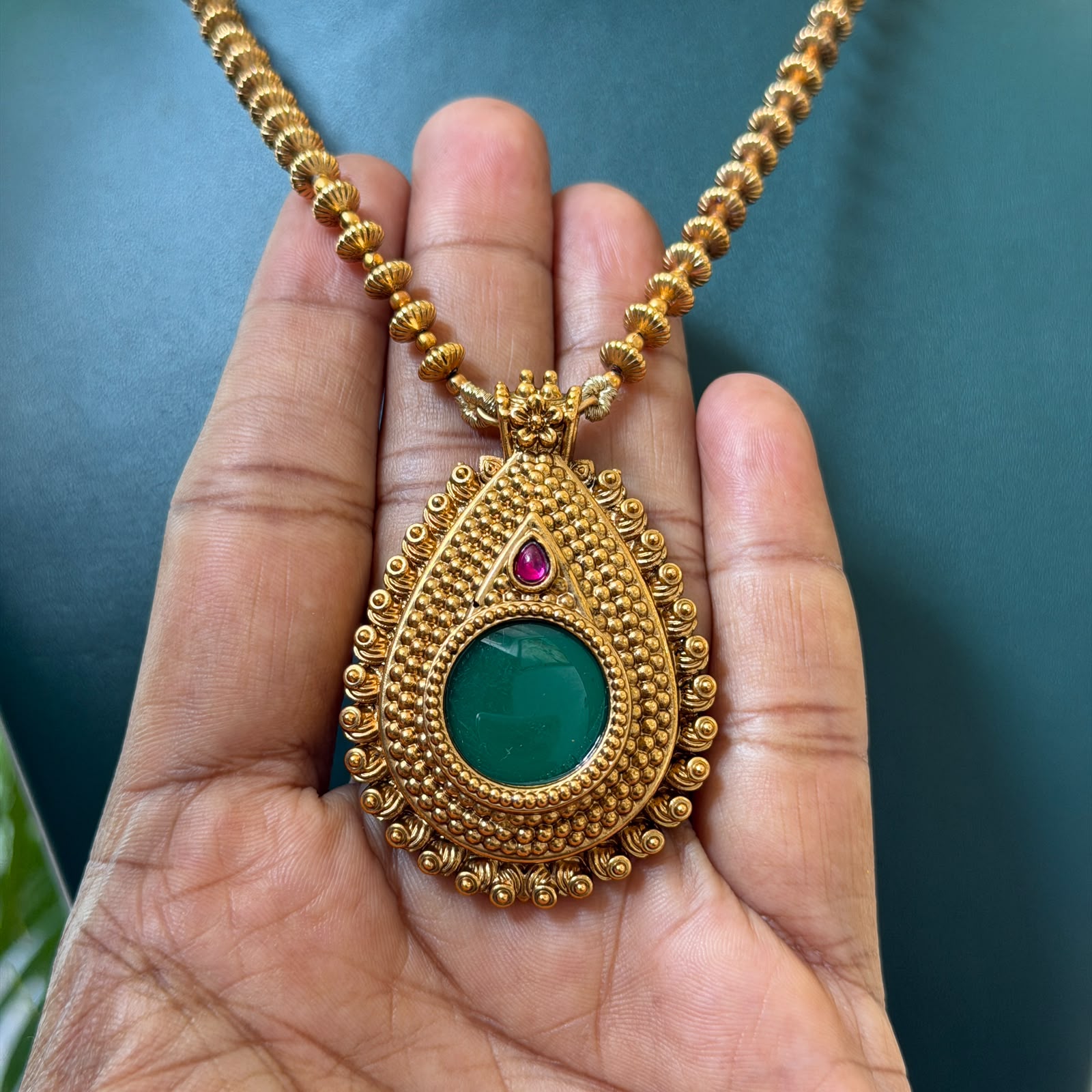 Jadau Stone Pendent Set AN273