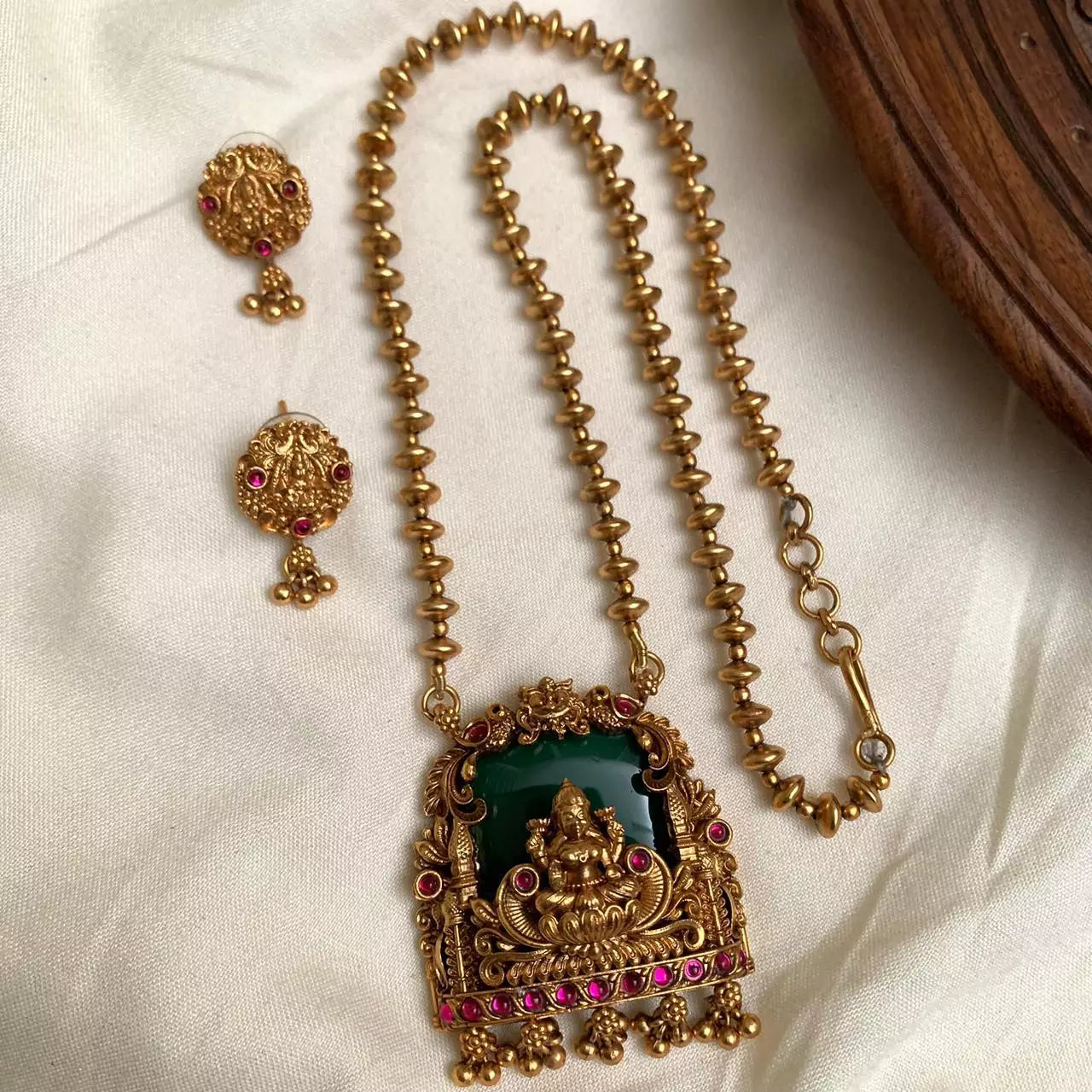 Green Lakshmi Pendent Set GLP13