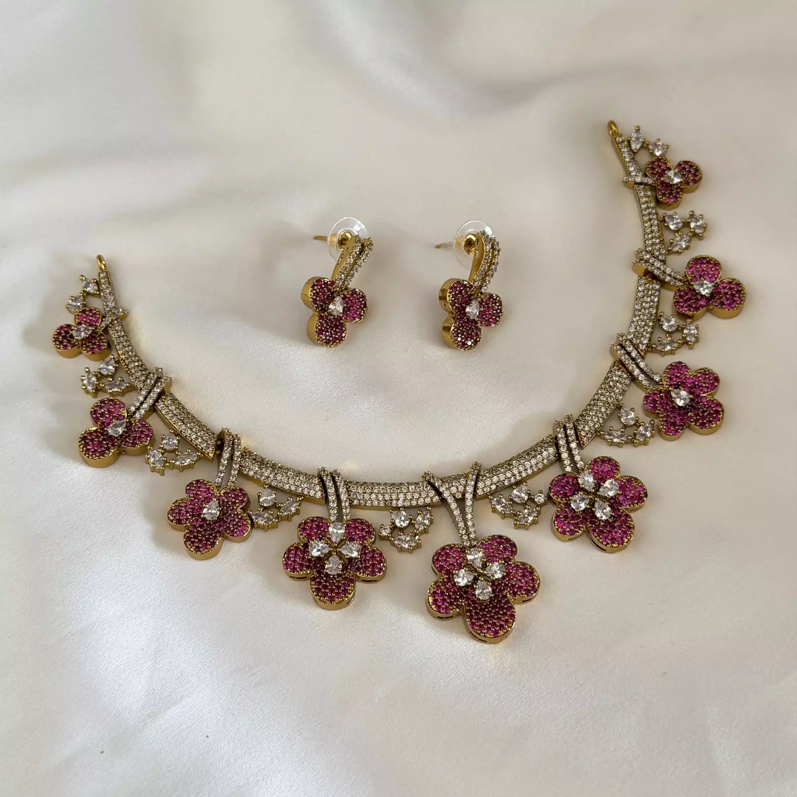 Victorian Necklaces VN55