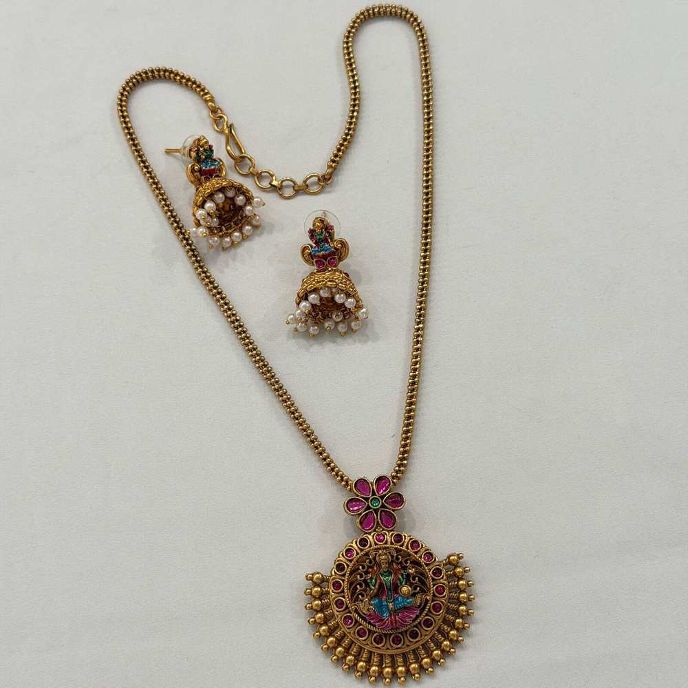 Antique Necklace AN239