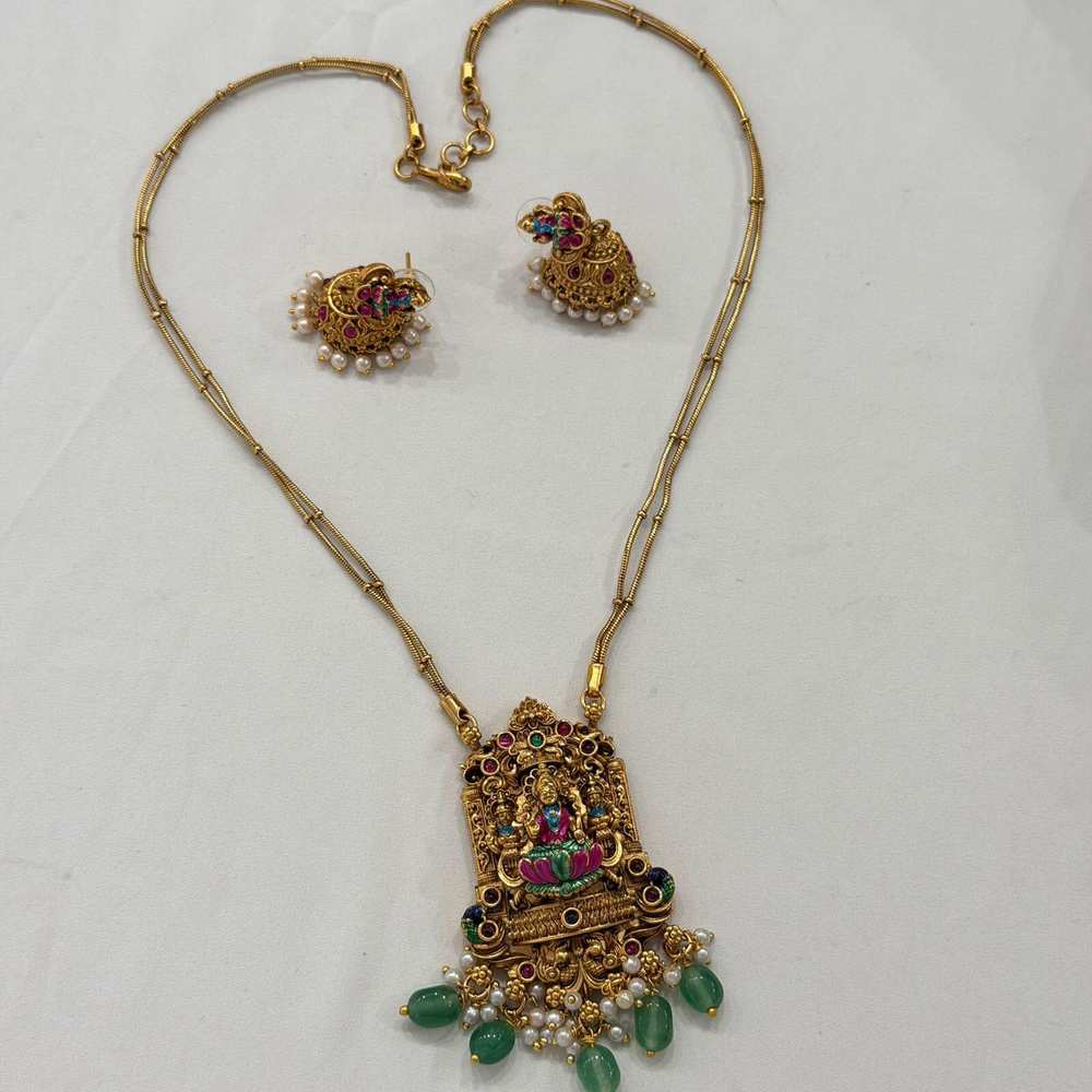 Antique Necklace AN240