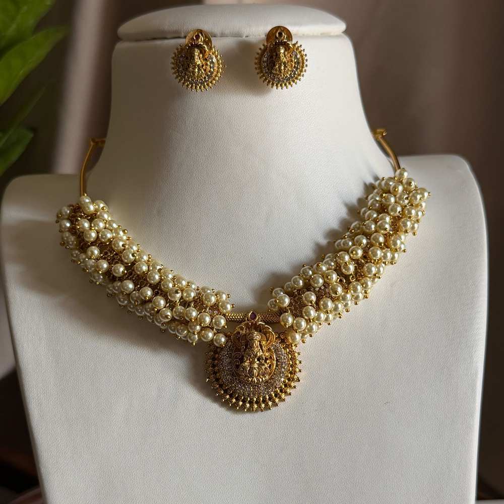 Antique Necklace AN226