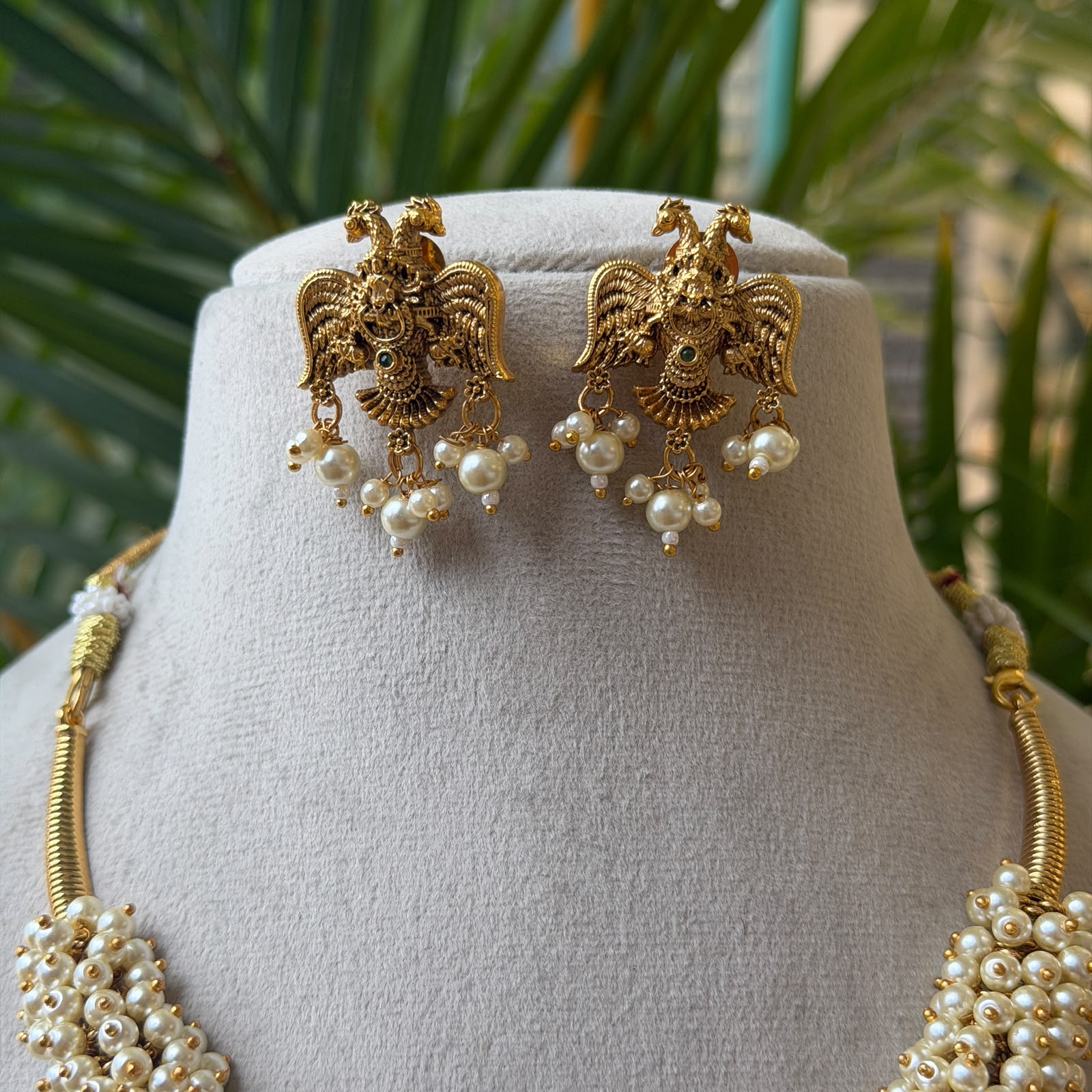 Antique Necklace Set AN319