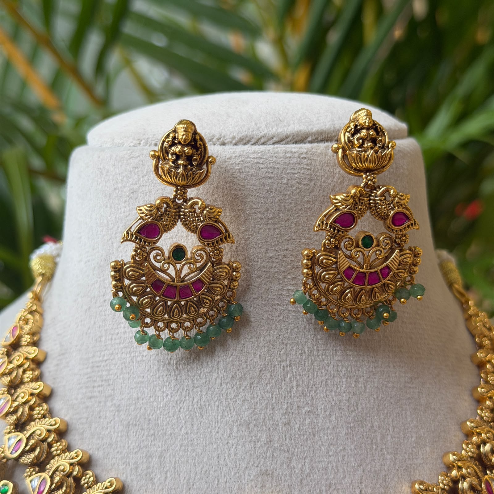 Antique Necklace Set AN318