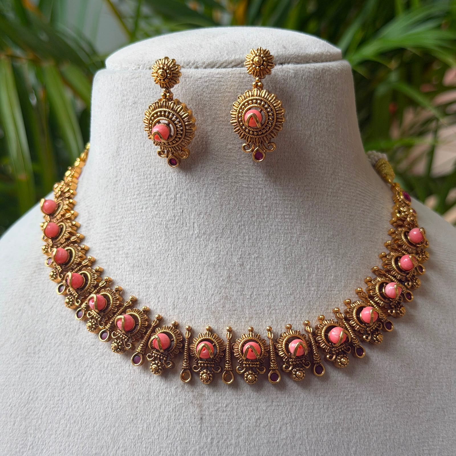 Antique Necklace Set AN322
