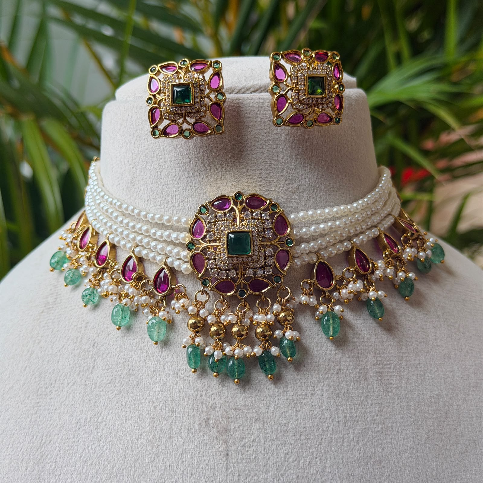 Antique Necklace Set AN323