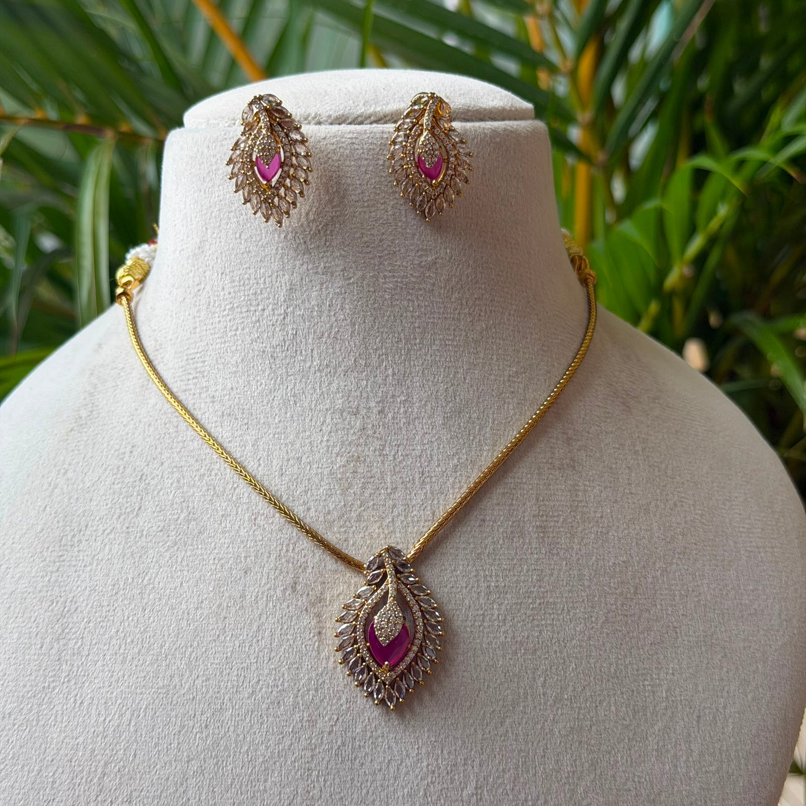 Antique Necklace Set AN324