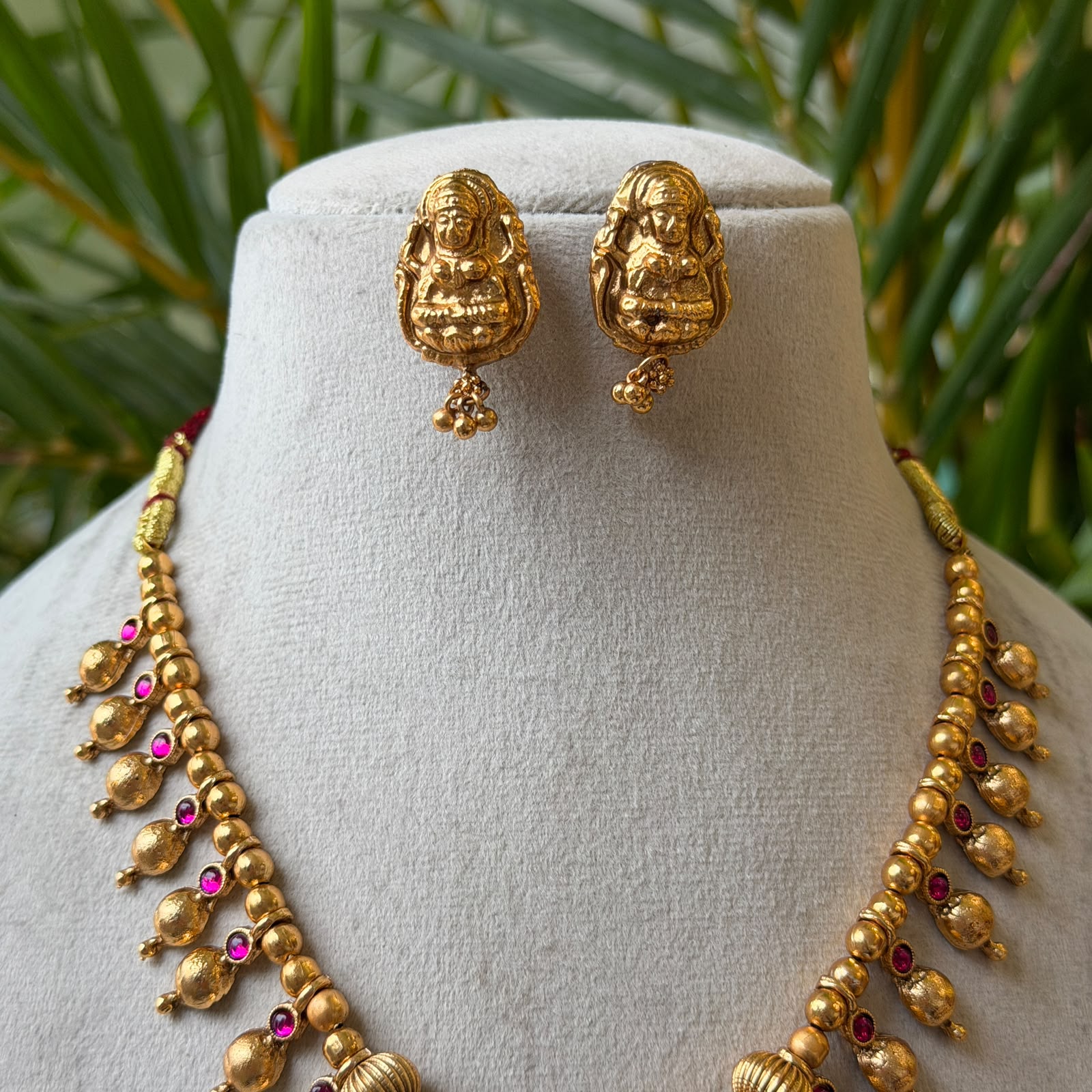 Antique Necklace Set AN329