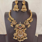 Antique Necklace AN179