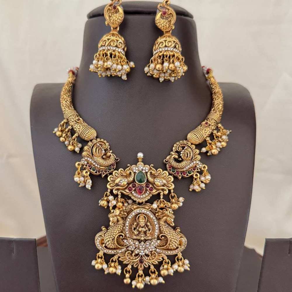 Antique Necklace AN179