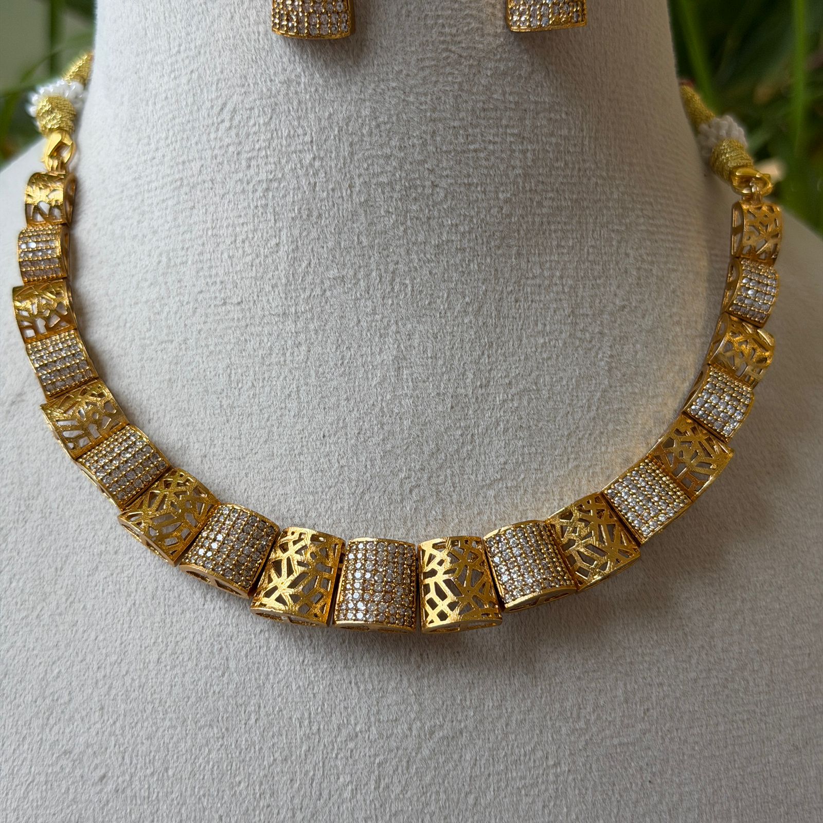 Antique Necklace Set AN370
