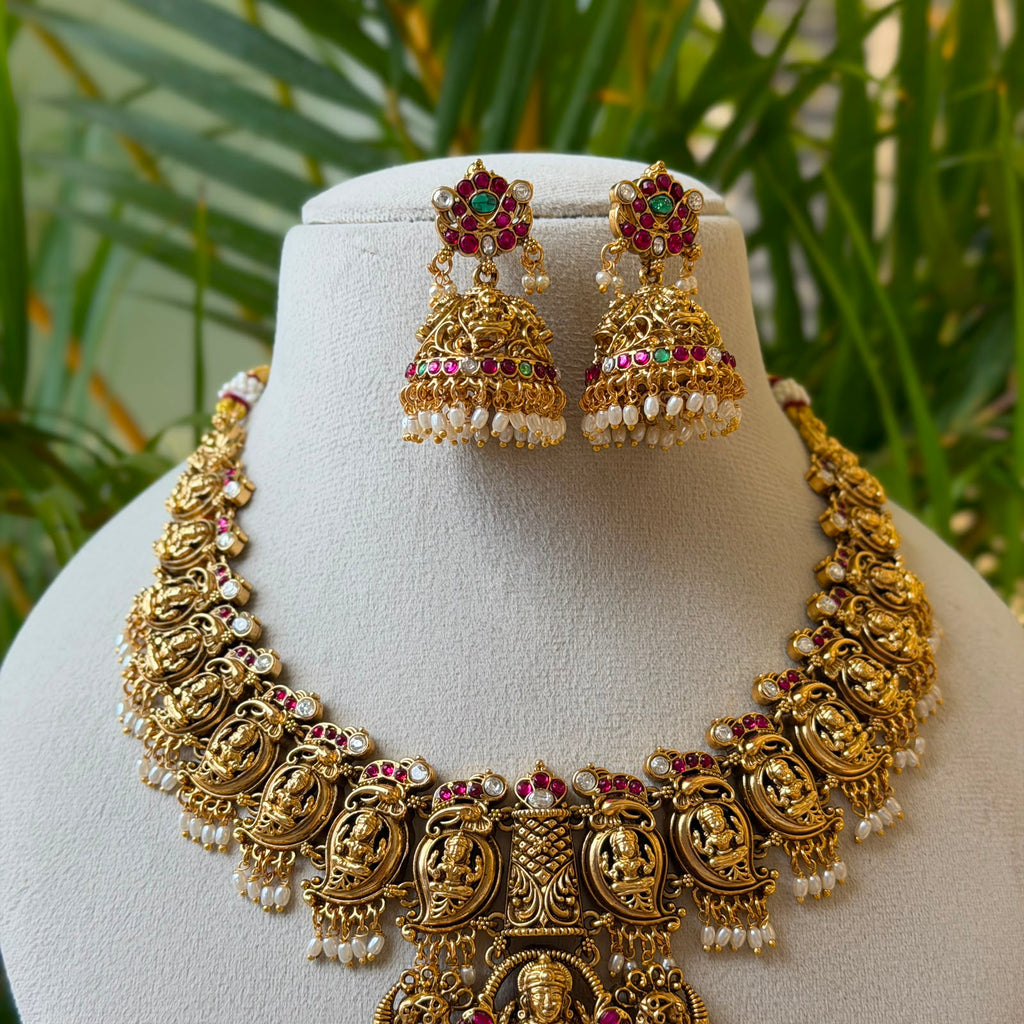 Antique Necklace Set AN371