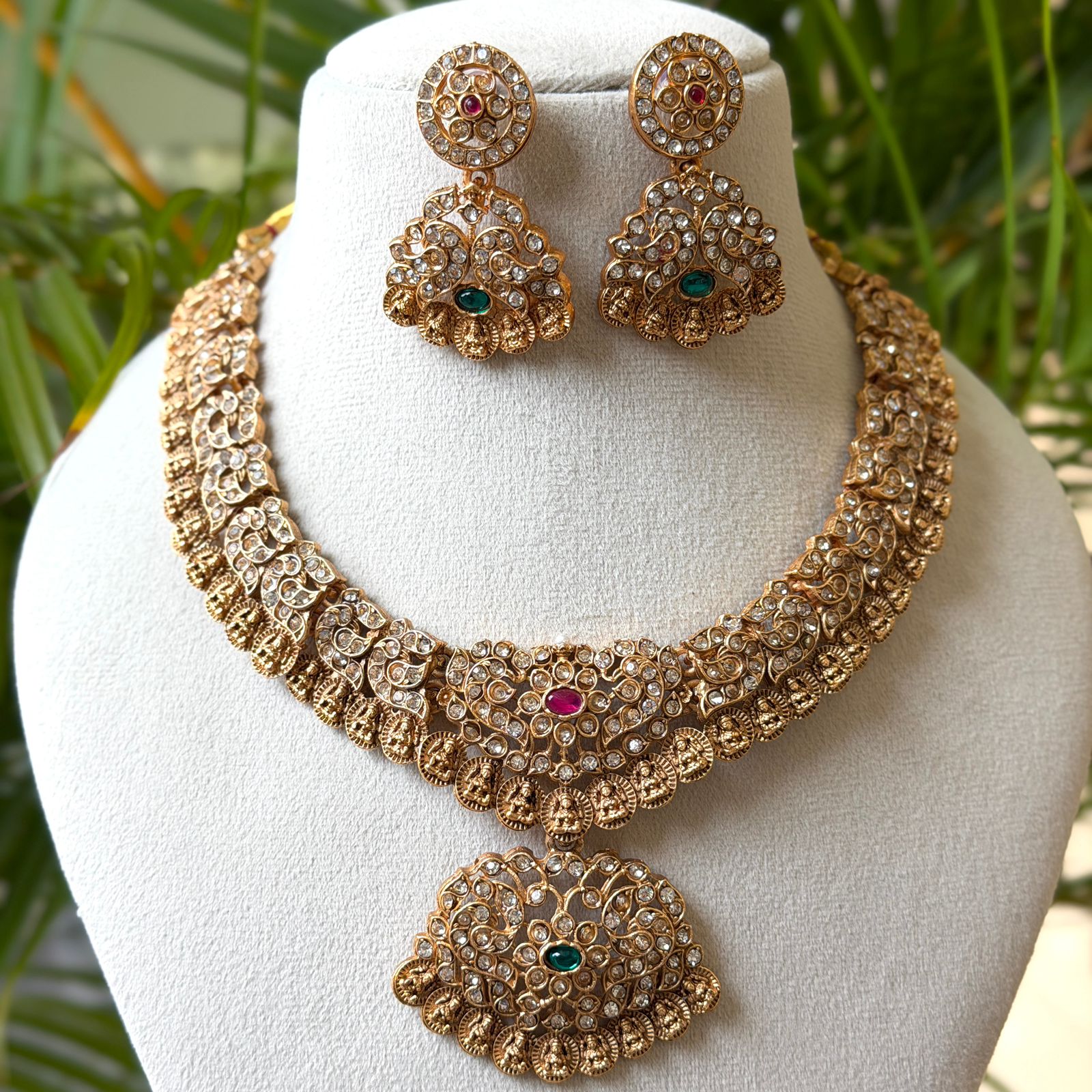 Antique Necklace Set AN367
