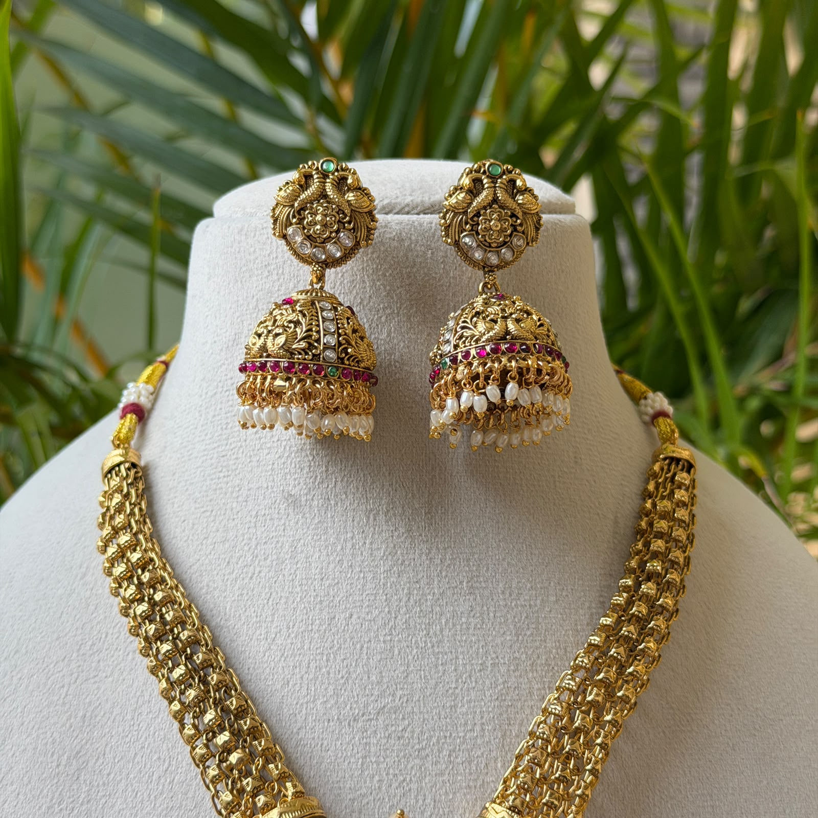 Antique Necklace Set AN372