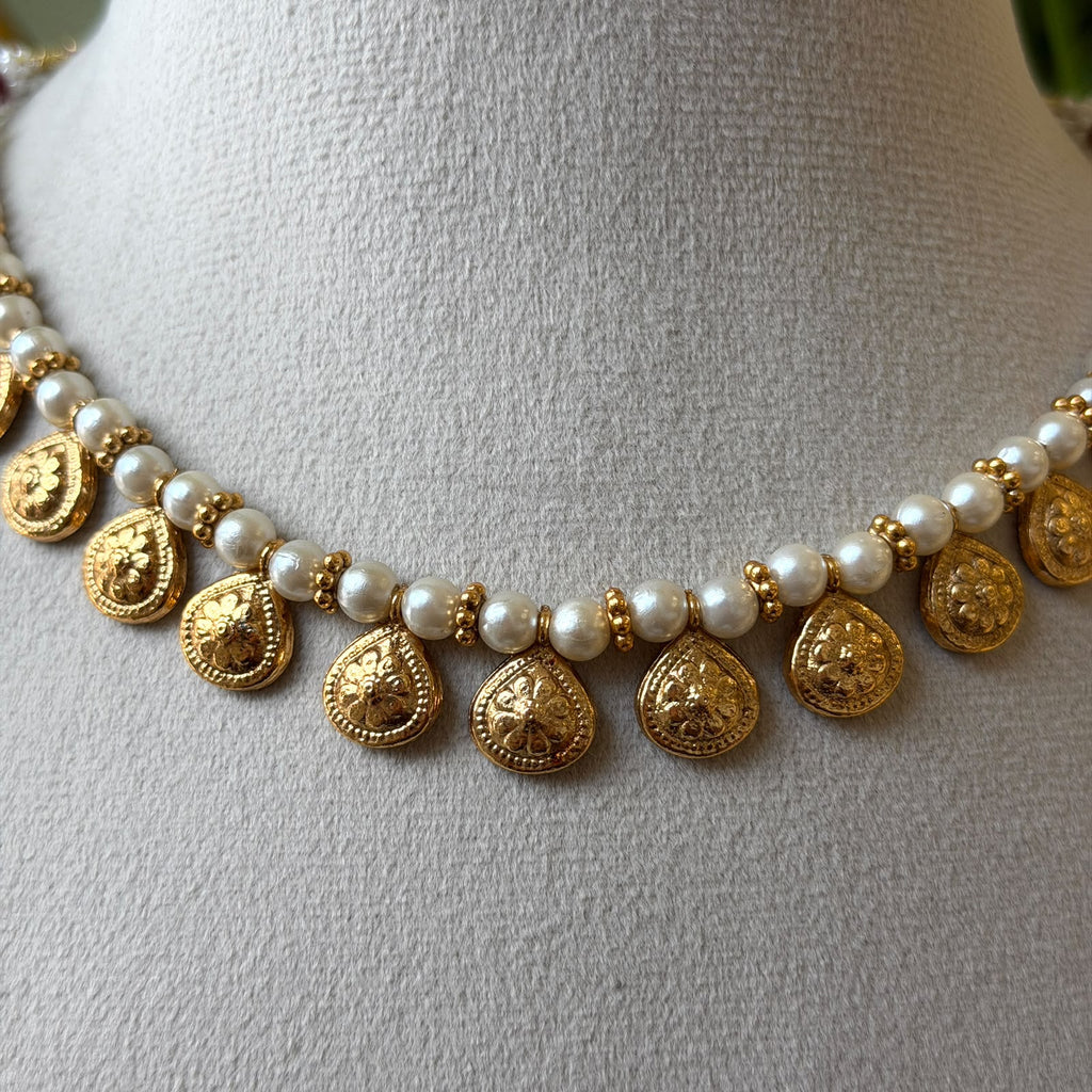 Antique Necklace Set AN374