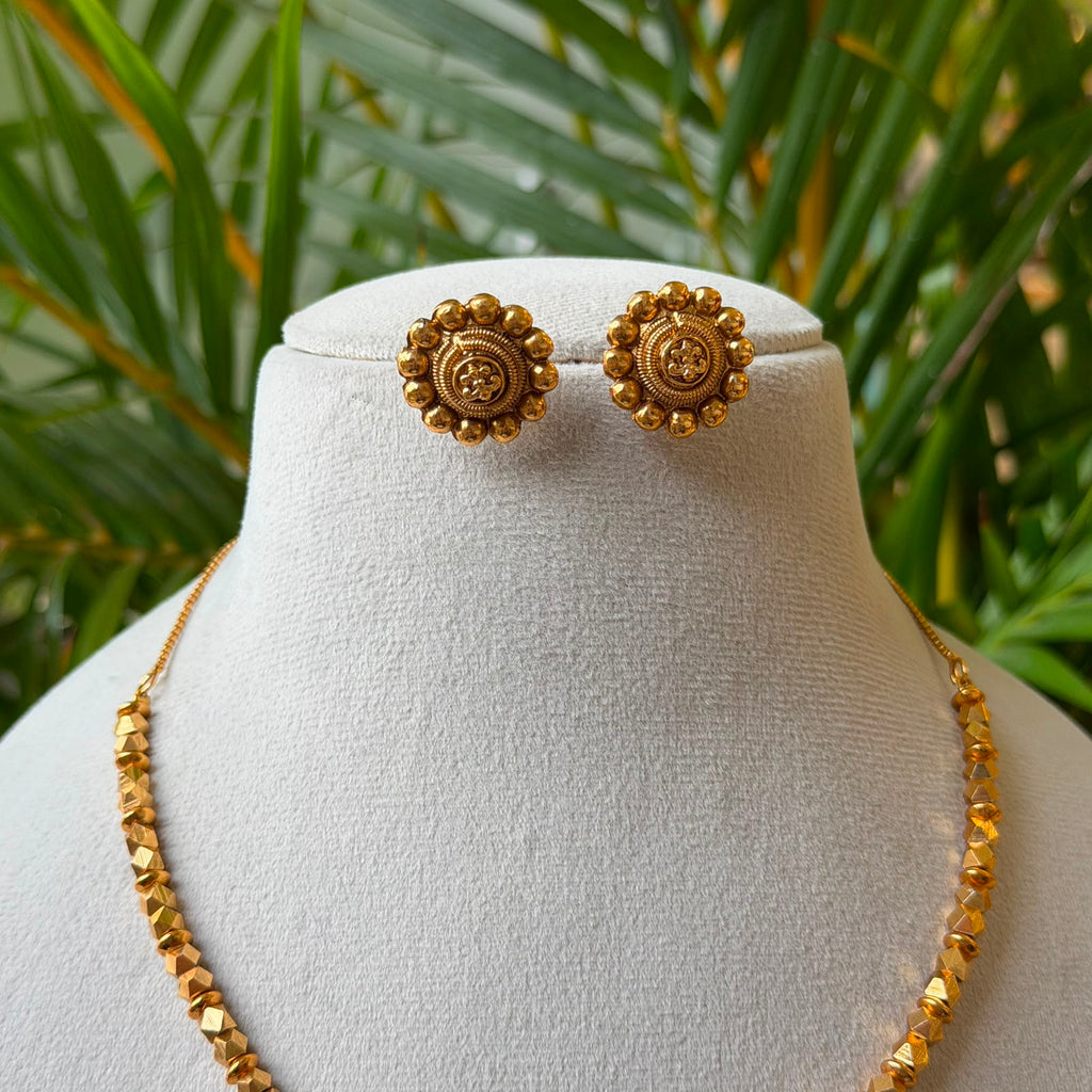 Antique Necklace Set AN331