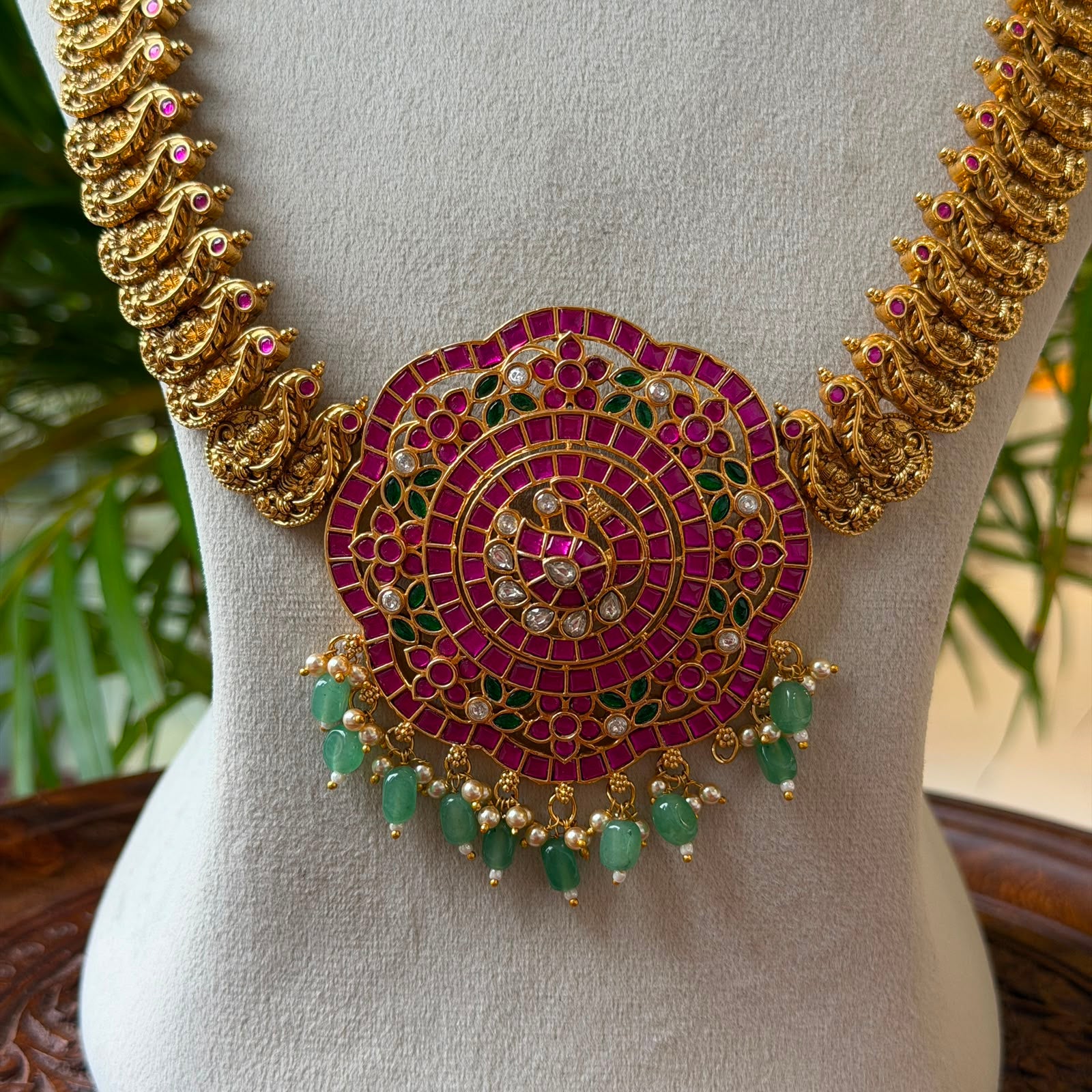 Antique Gold Grand Manga Haram Set with Big Circular Ruby Kemp Pendant – South Indian Bridal Long Mango Necklace with Earrings AH73