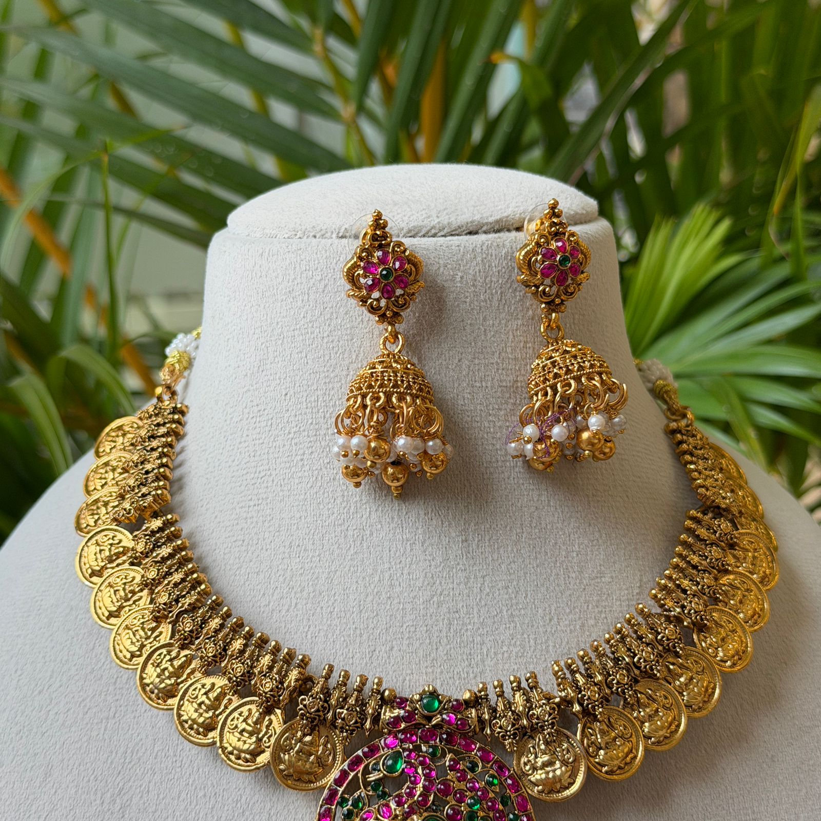 Antique Necklace Set AN365