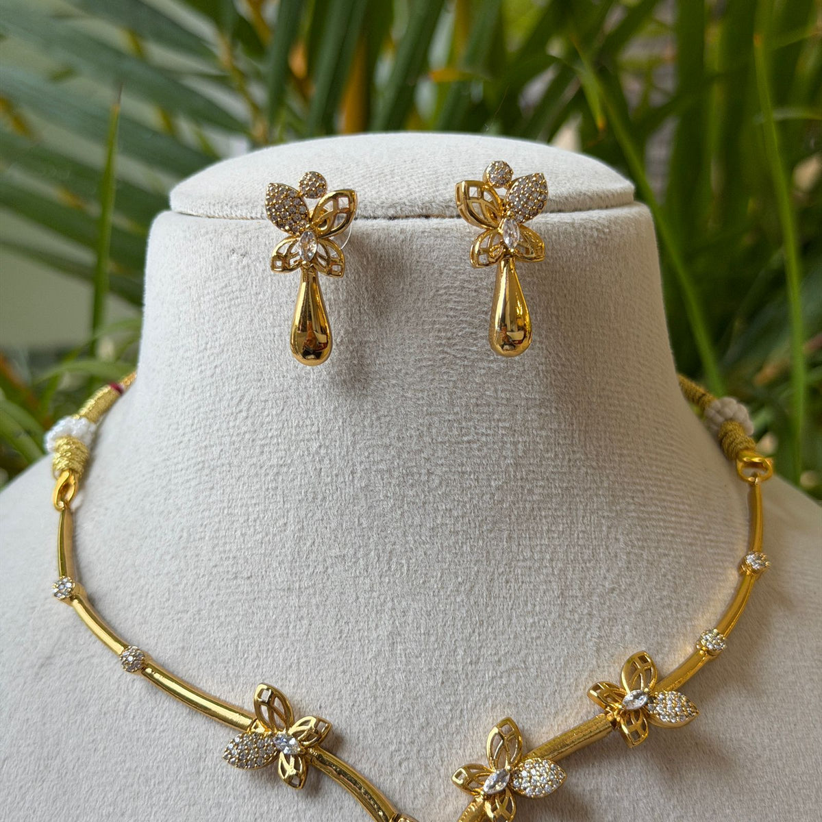 Antique Necklace Set AN369