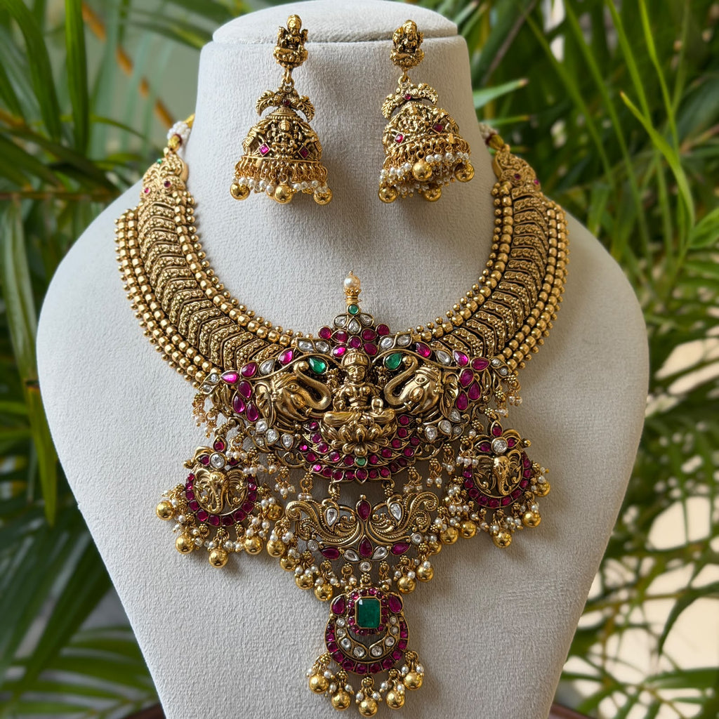 Antique Necklace Set AN373