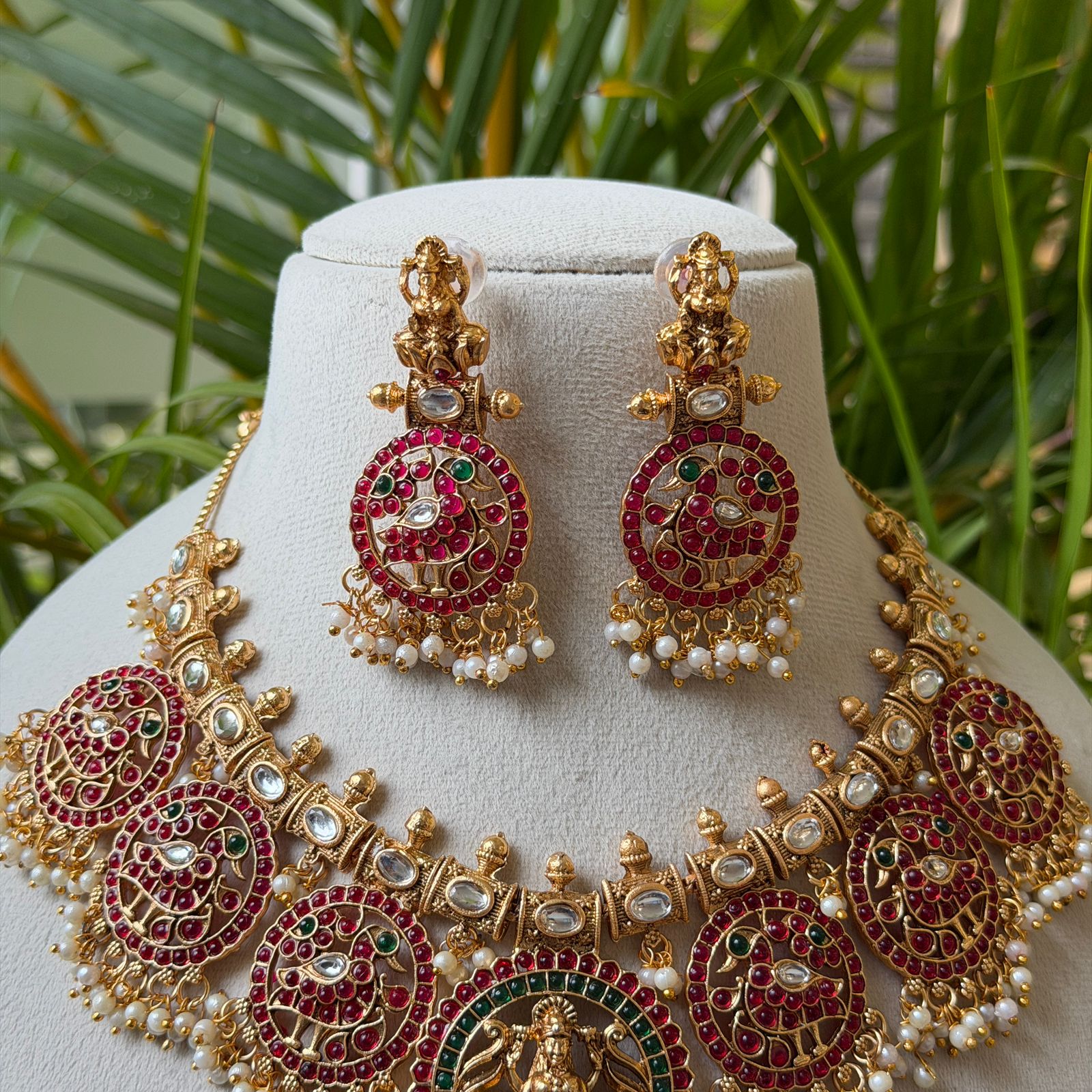 Antique Necklace Set AN368