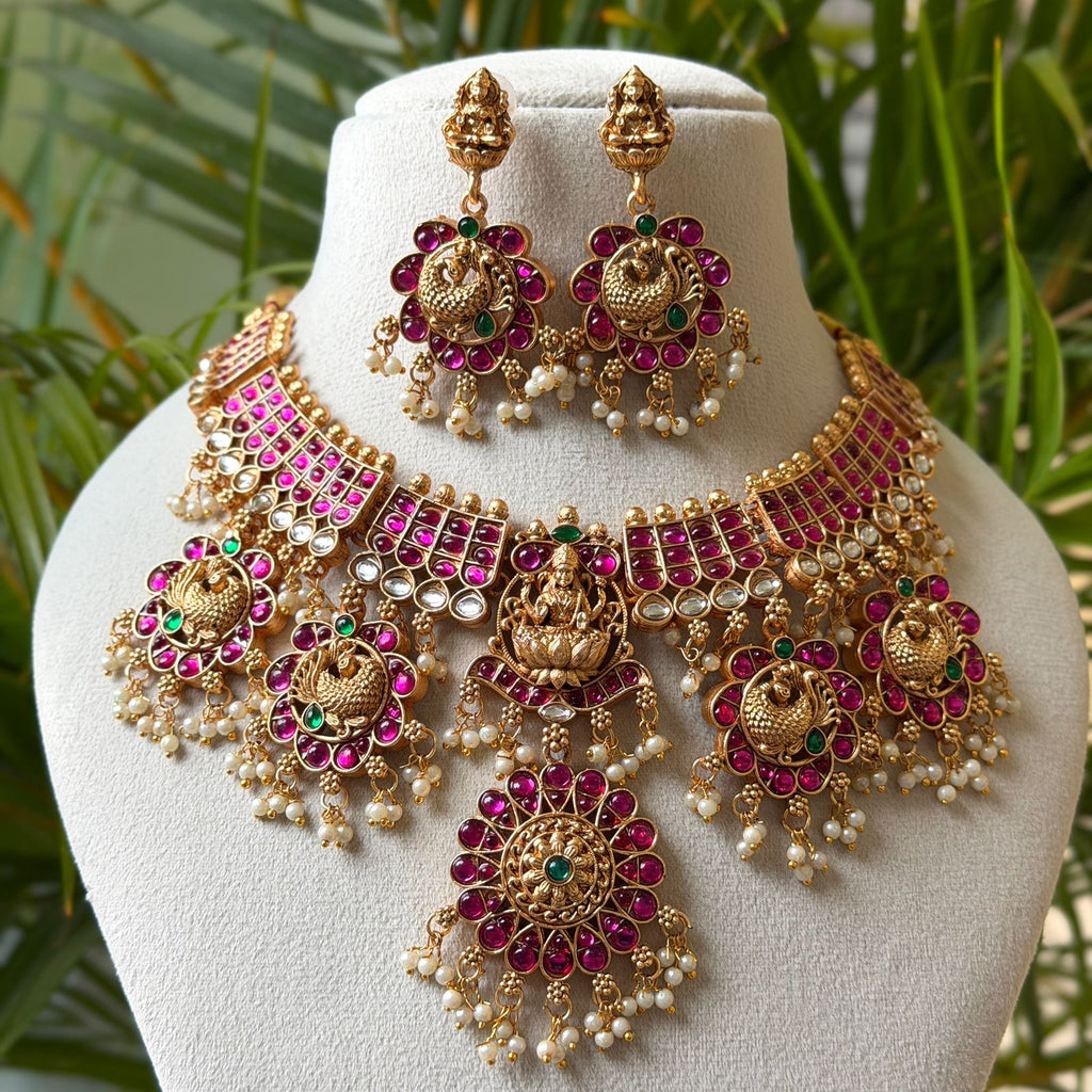 Antique Necklace Set AN366